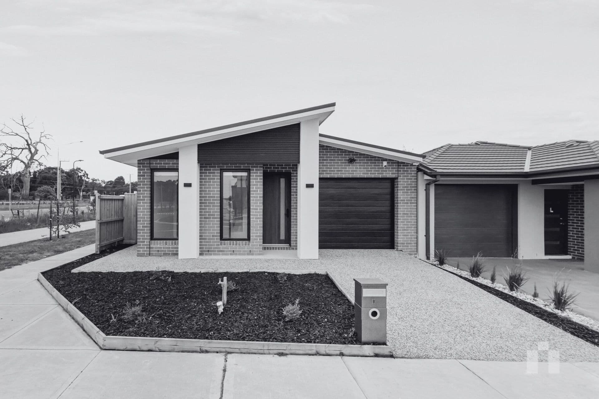 8 Daimen Street, Doreen - Image 1