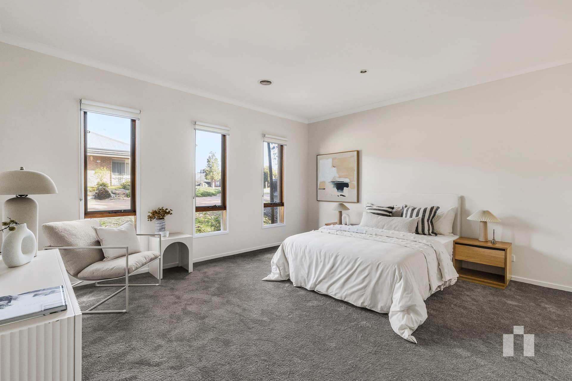 18 Lake Front Mews, Doreen - Thumbnail 8