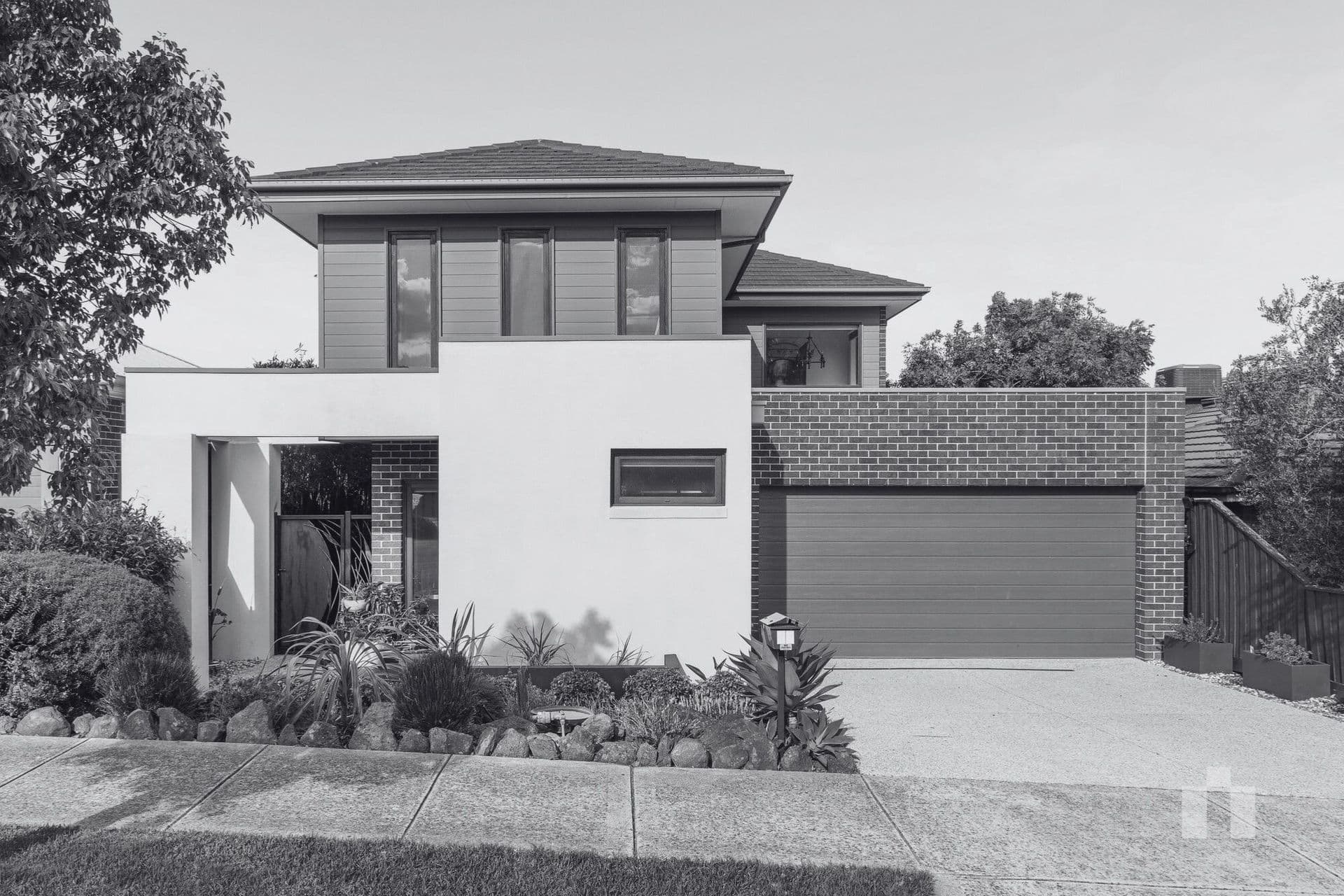 11 Coulthard Crescent, Doreen - Image 1