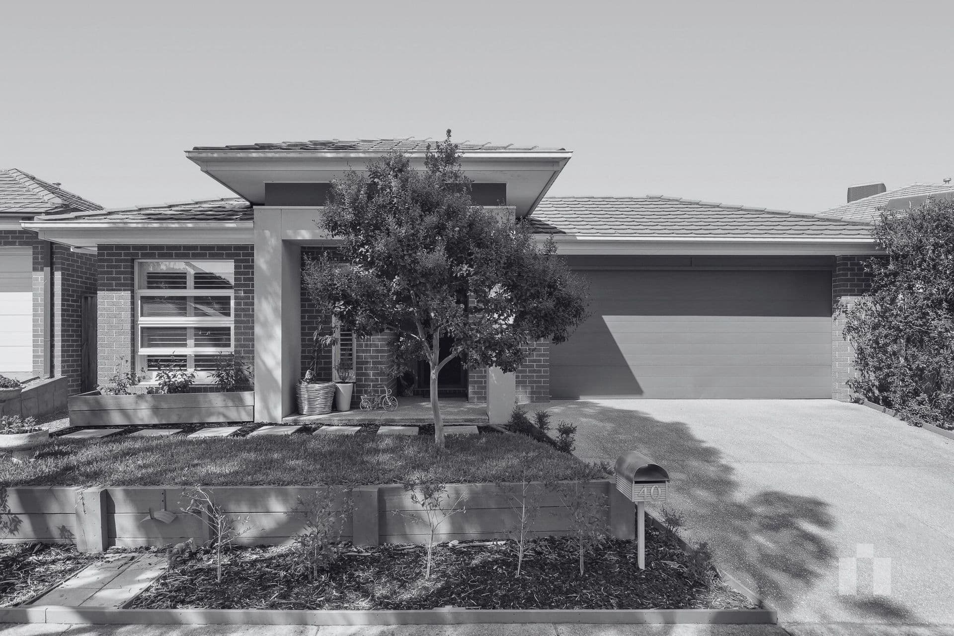 40 Mac Knight Wynd, Doreen - Image 1