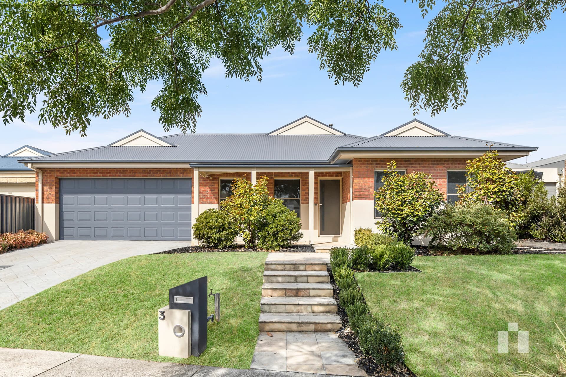 3 Shorthorn Crescent, Doreen - Thumbnail 2