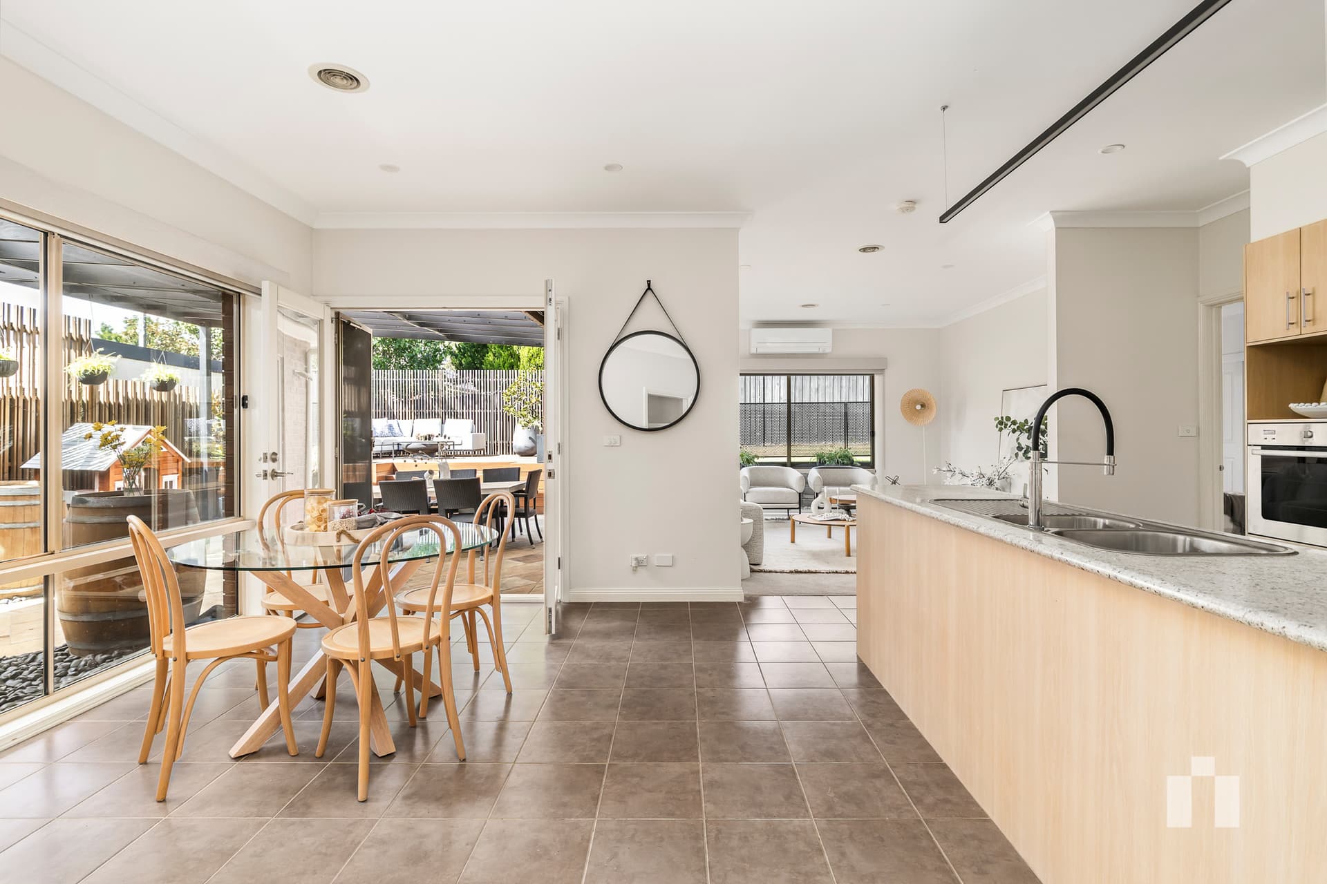 3 Shorthorn Crescent, Doreen - Thumbnail 4