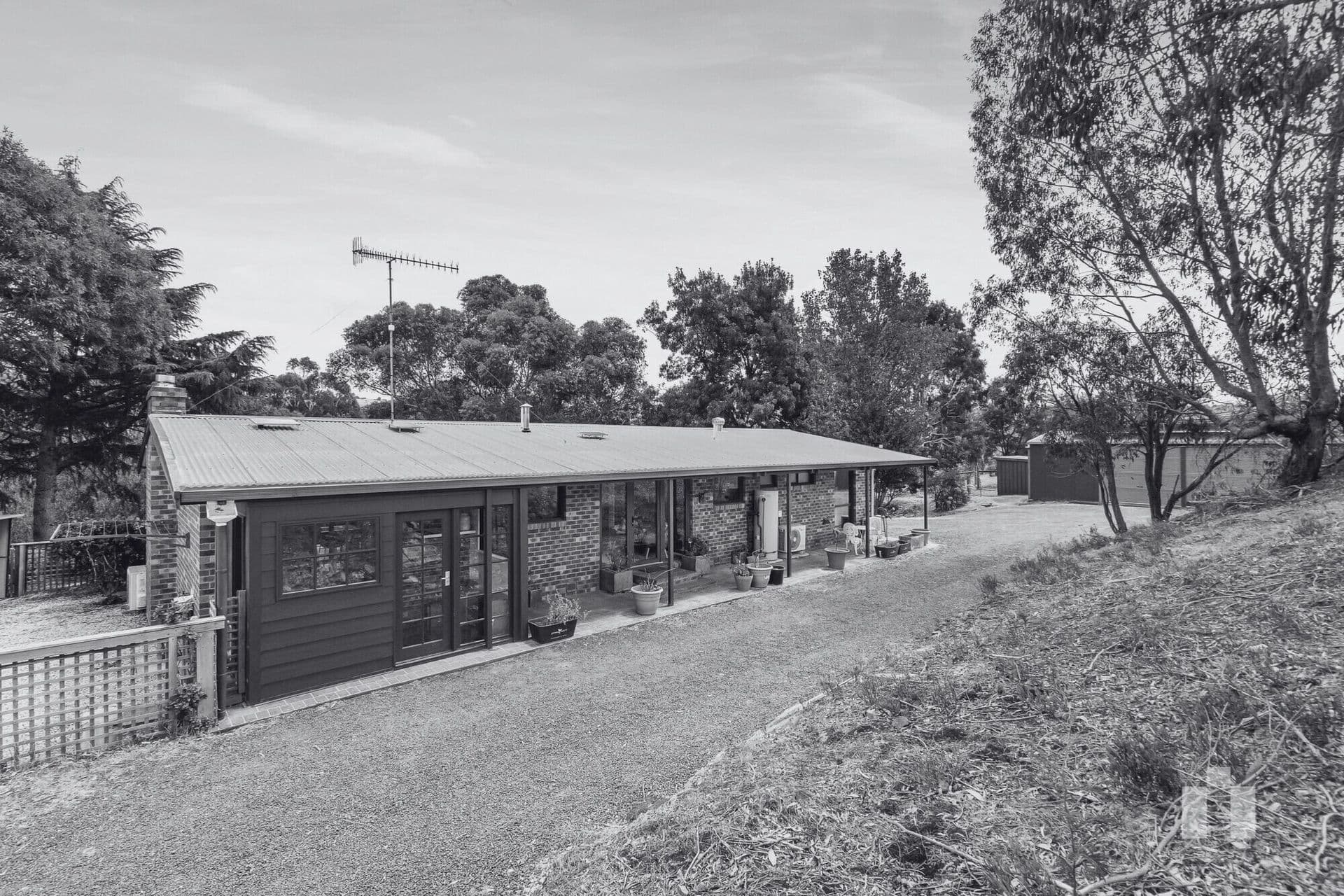 355 Reedy Creek Road, Reedy Creek - Image 1