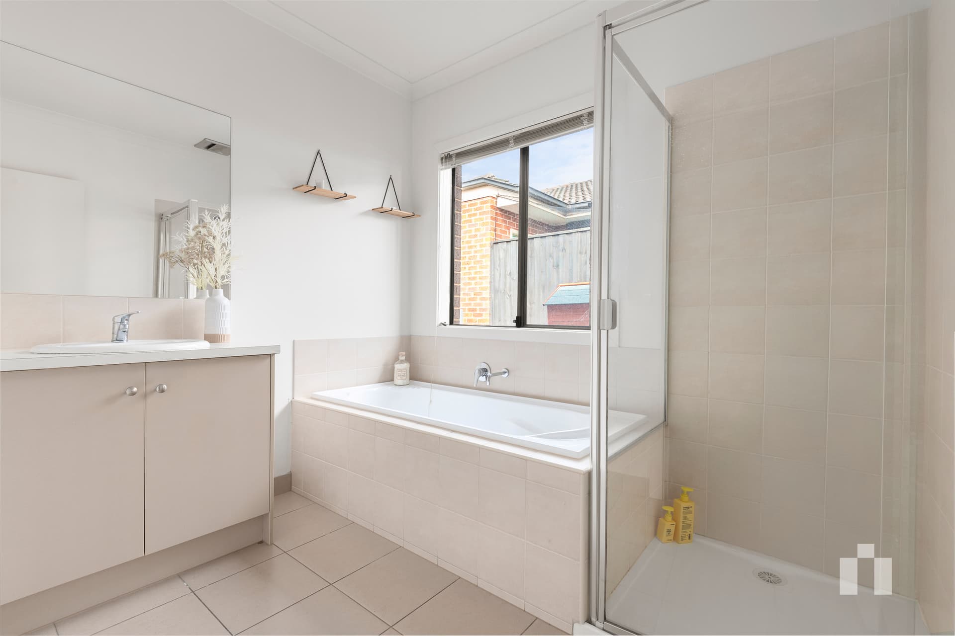 7 Russel Way, Doreen - Thumbnail 8