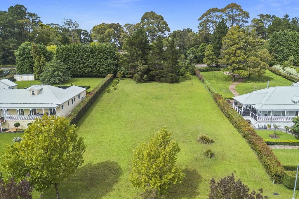 5 Bromhall Road, Bundanoon - Image 1
