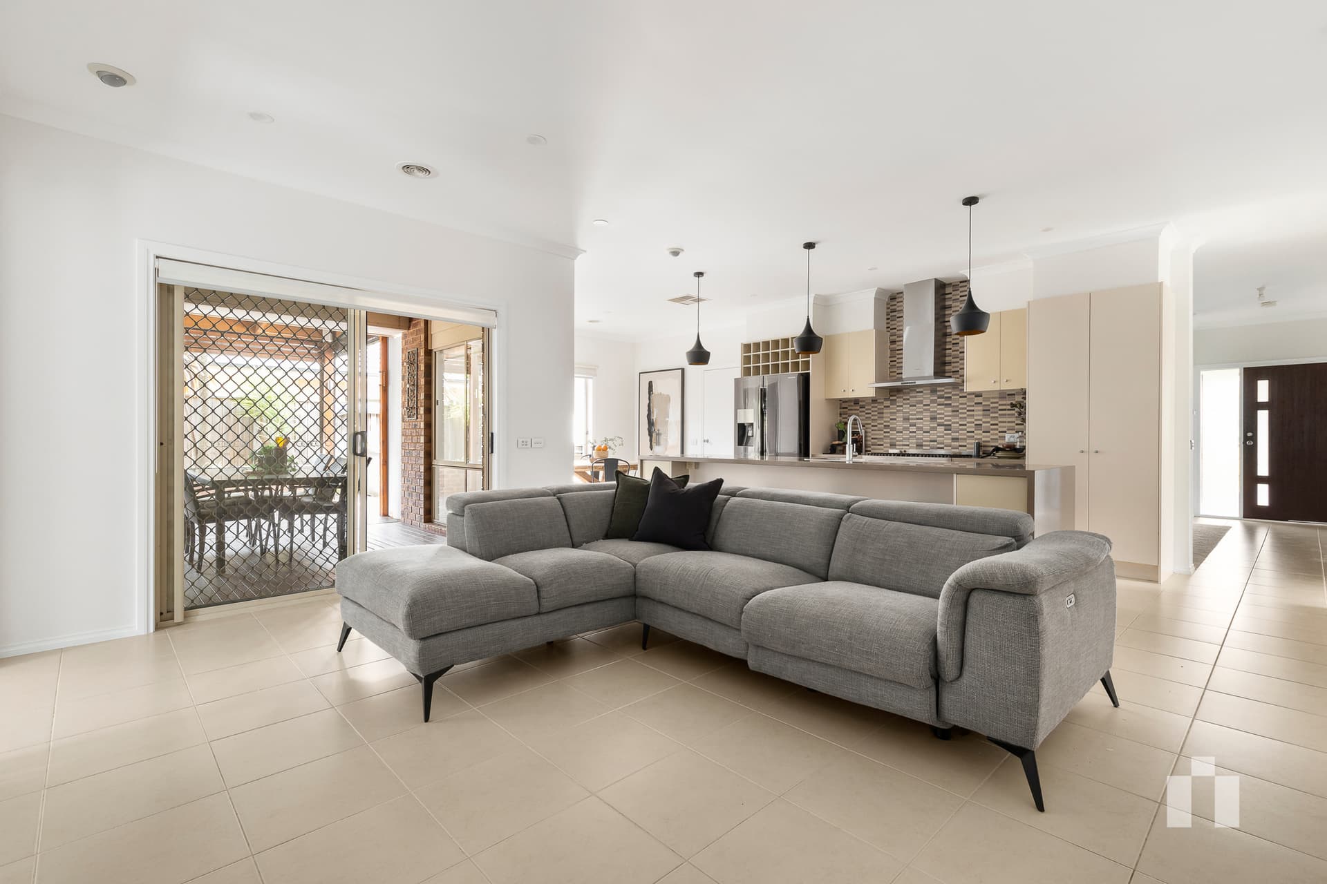4 Mandalong Crescent, Doreen - Thumbnail 6