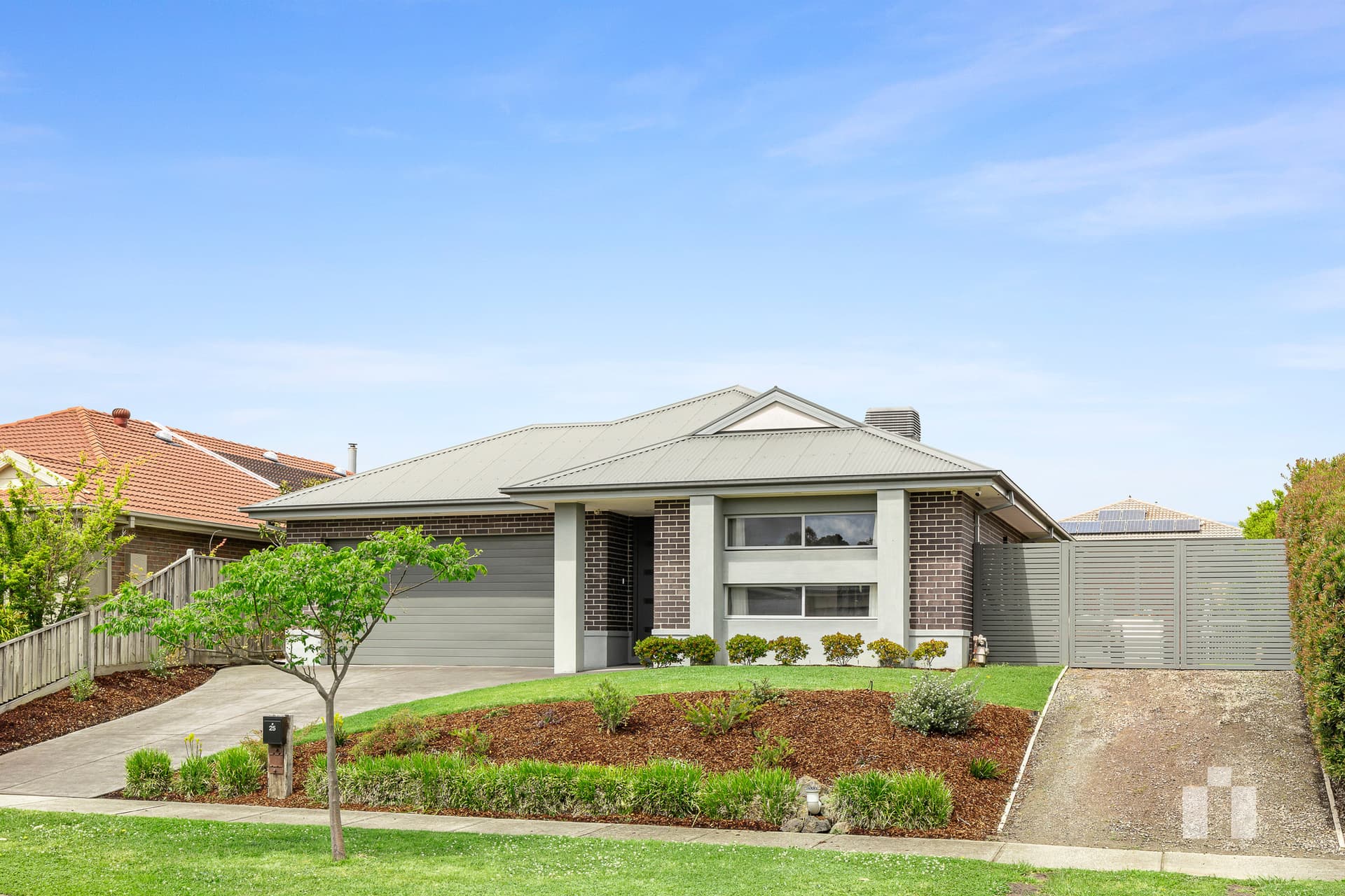 25 Shorthorn Crescent, Doreen - Thumbnail 3