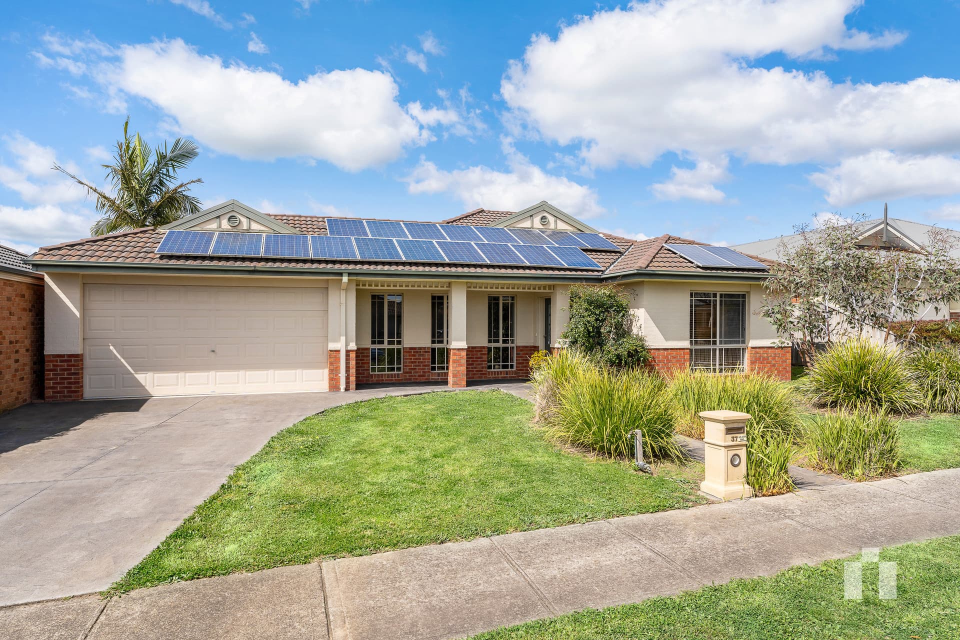 37 Red Angus Crescent, Doreen - Thumbnail 2