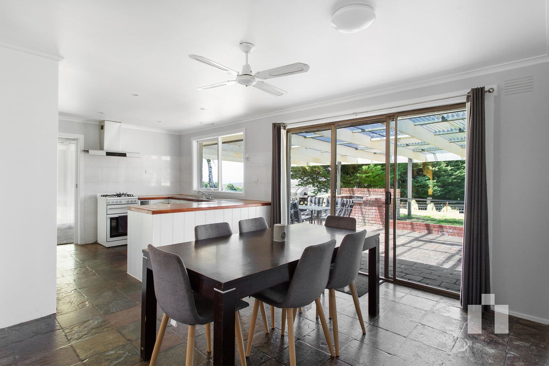 16 Captains Creek Road, Kinglake Central - Thumbnail 5