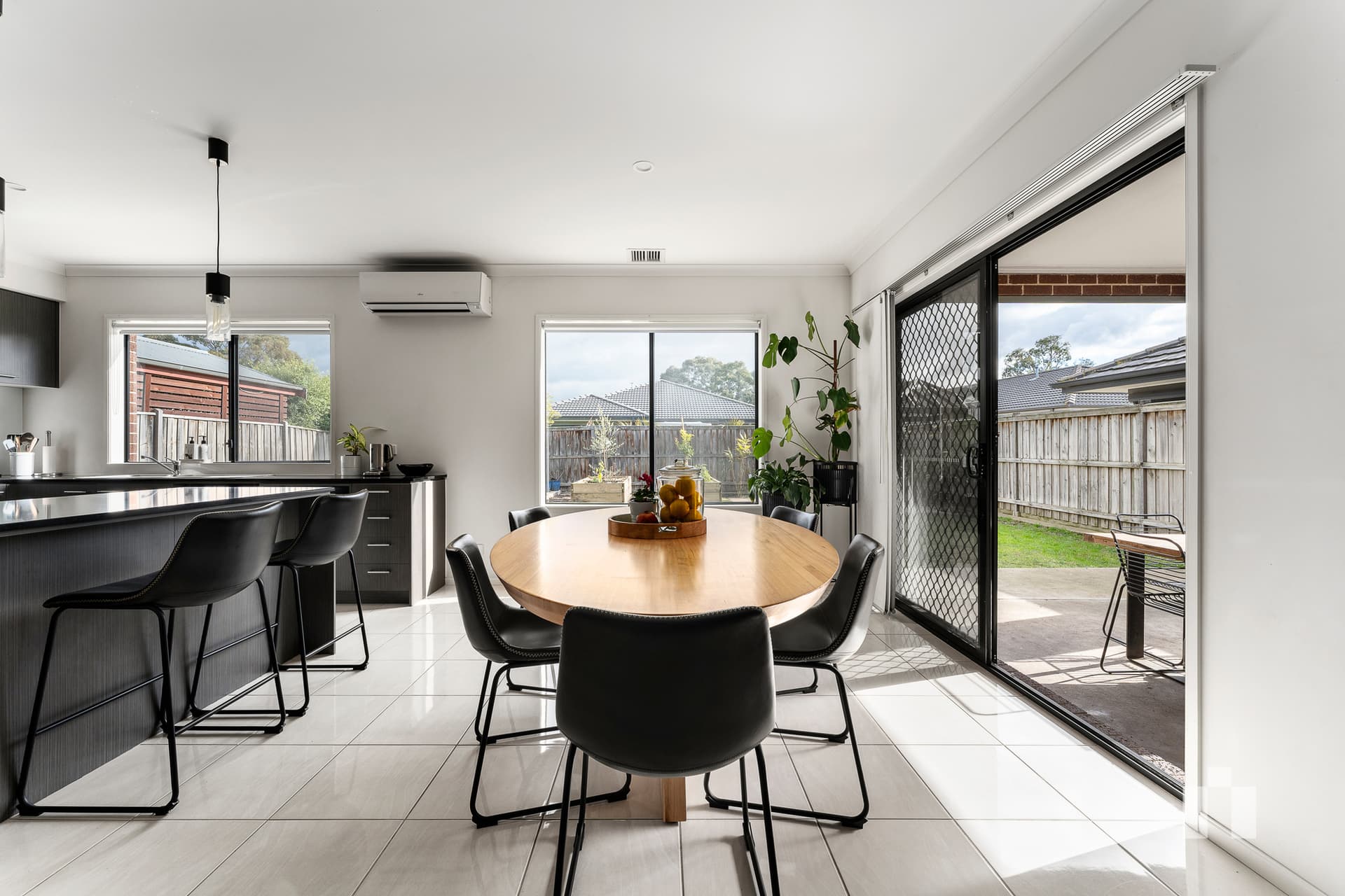 27 Waterway Boulevard, Doreen - Thumbnail 5
