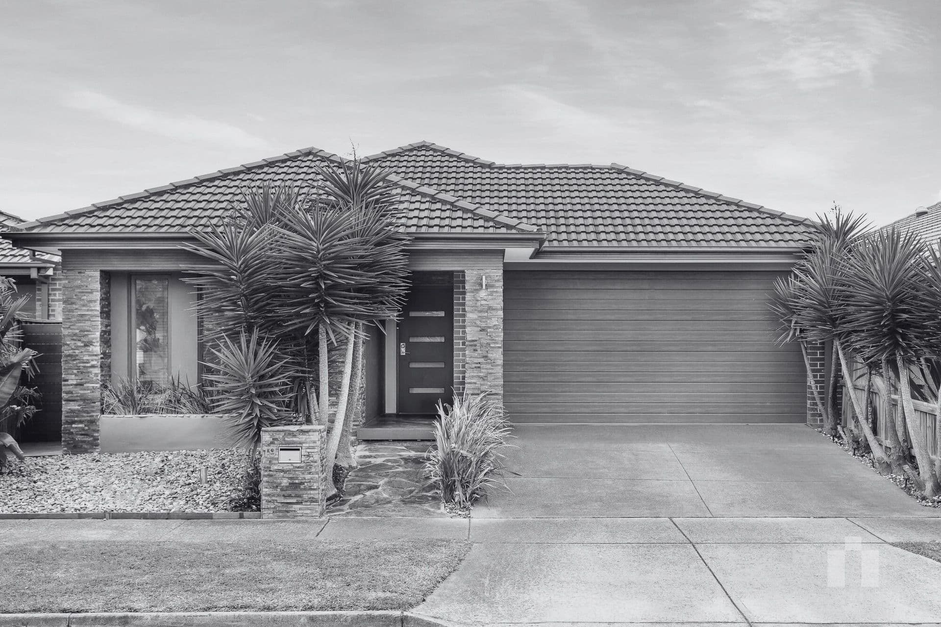 19 Bronte Crescent, Doreen - Image 1