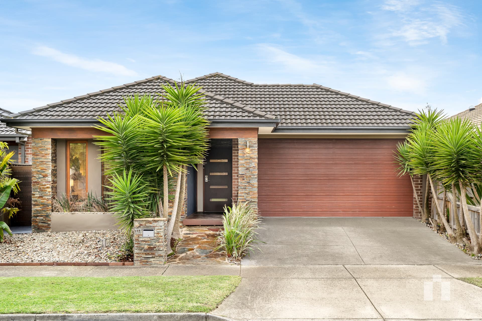 19 Bronte Crescent, Doreen - Thumbnail 2