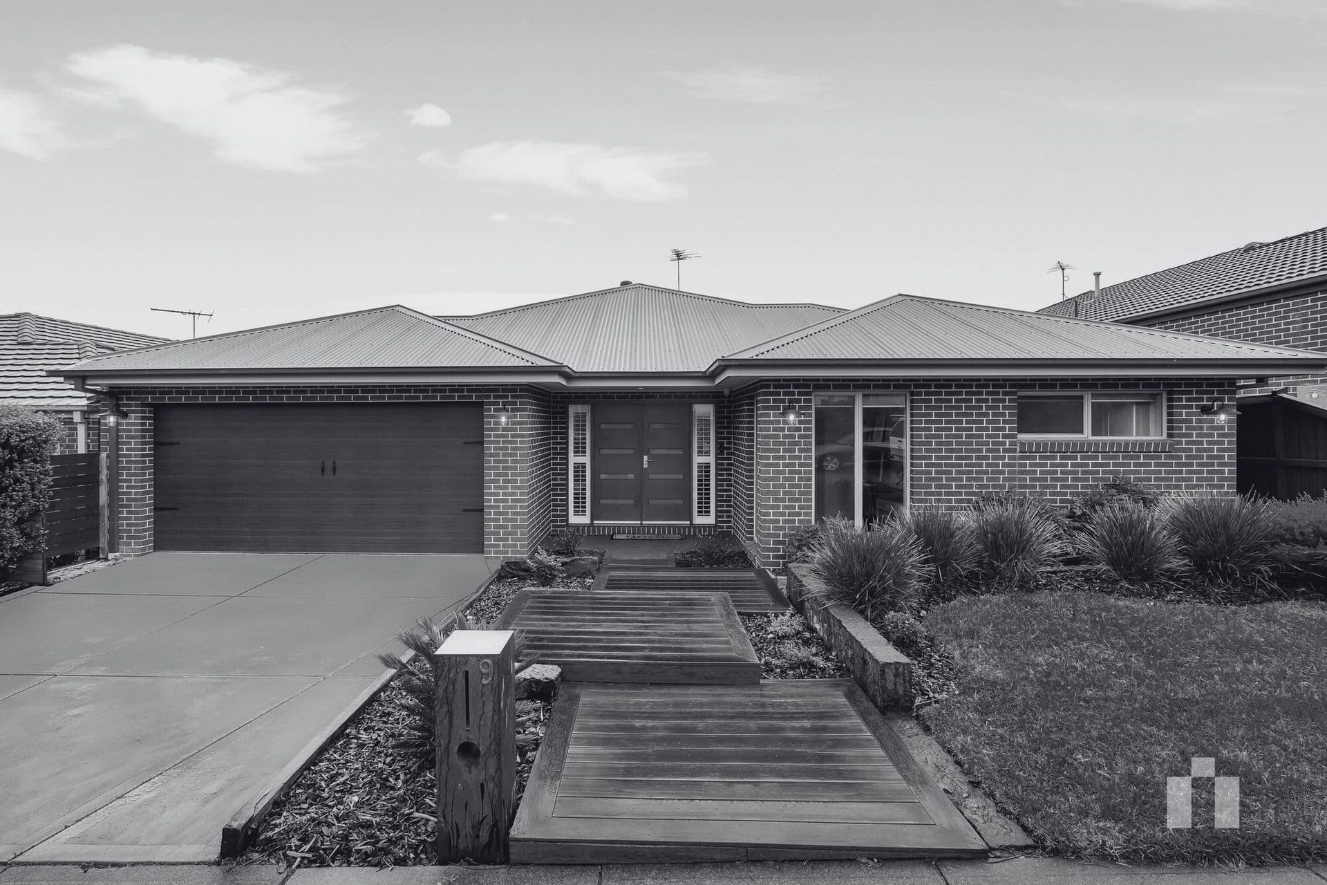 9 Woodridge Crescent, Doreen - Image 1