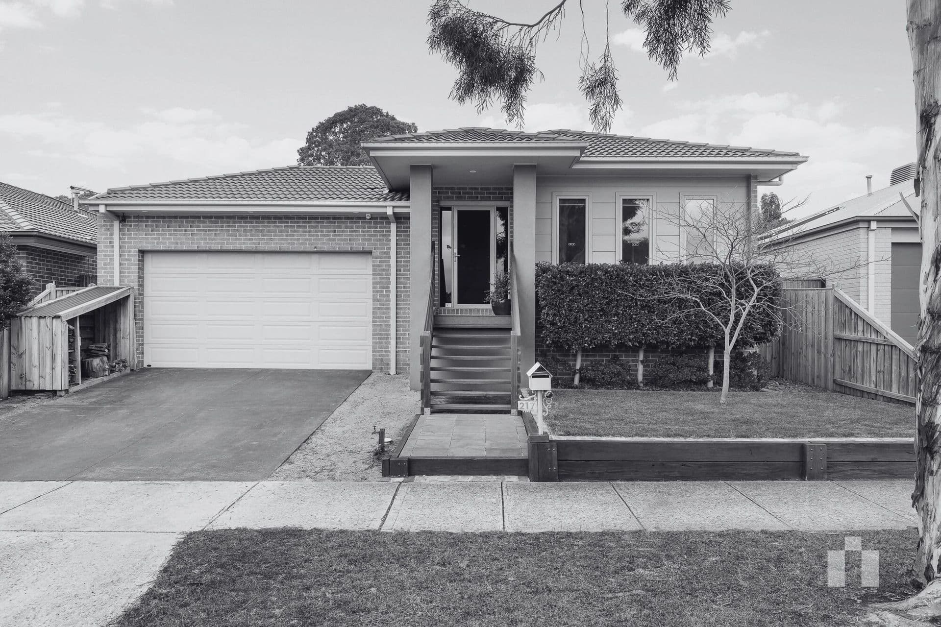 217 Painted Hills Road, Doreen - Image 1