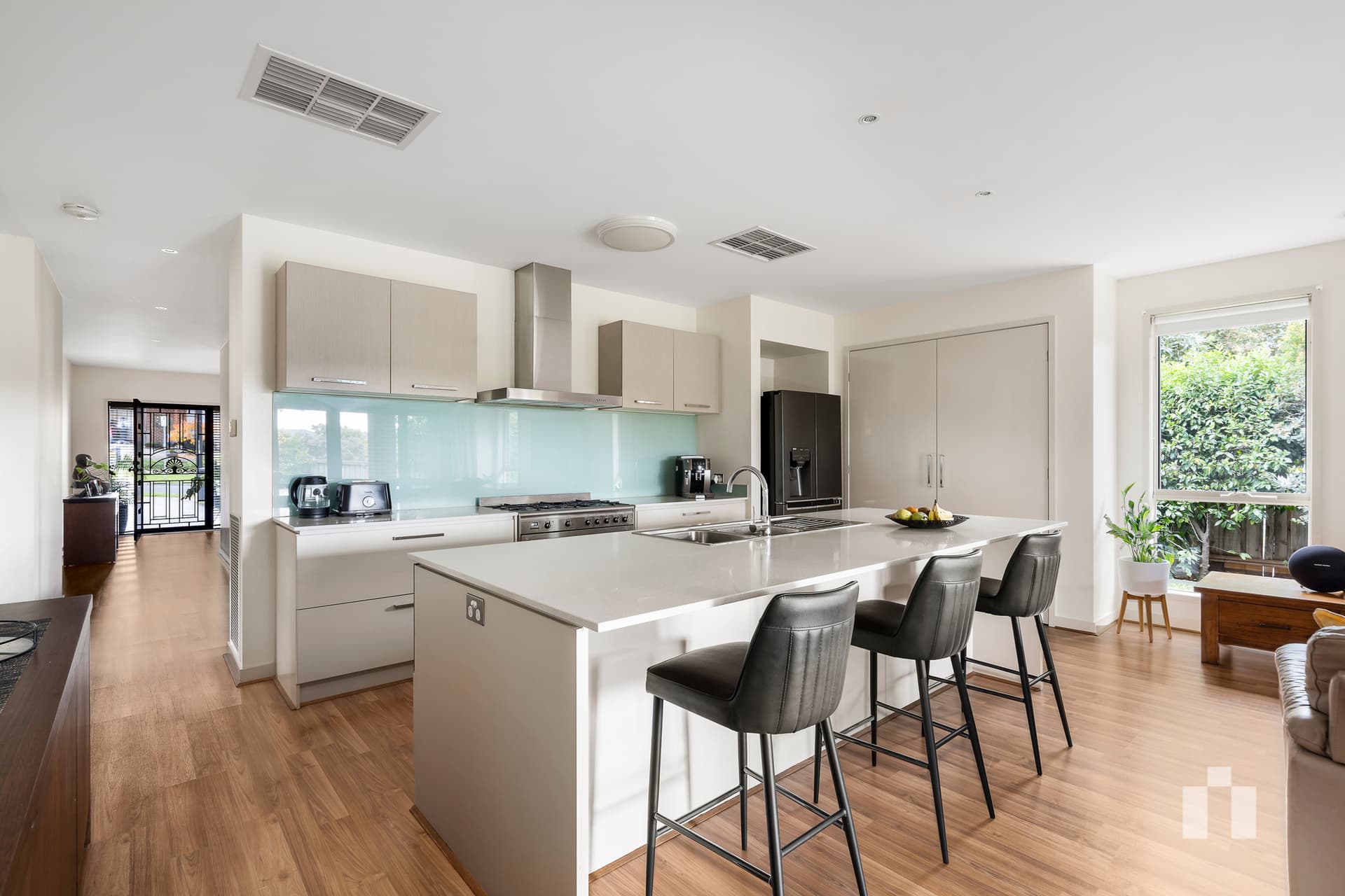 61 Eliot Avenue, Doreen - Thumbnail 4