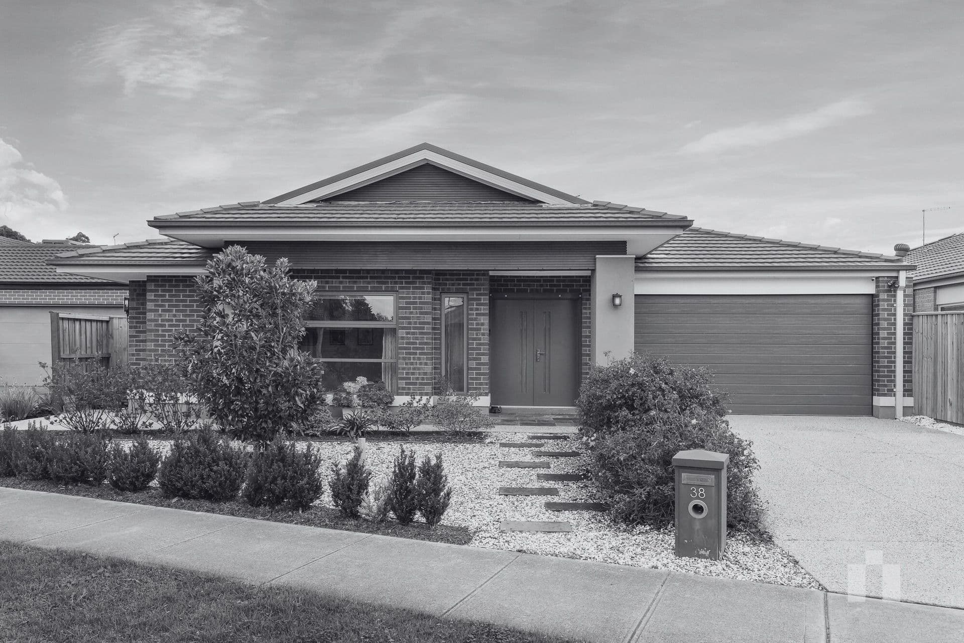 38 Hehr Street, Doreen - Image 1