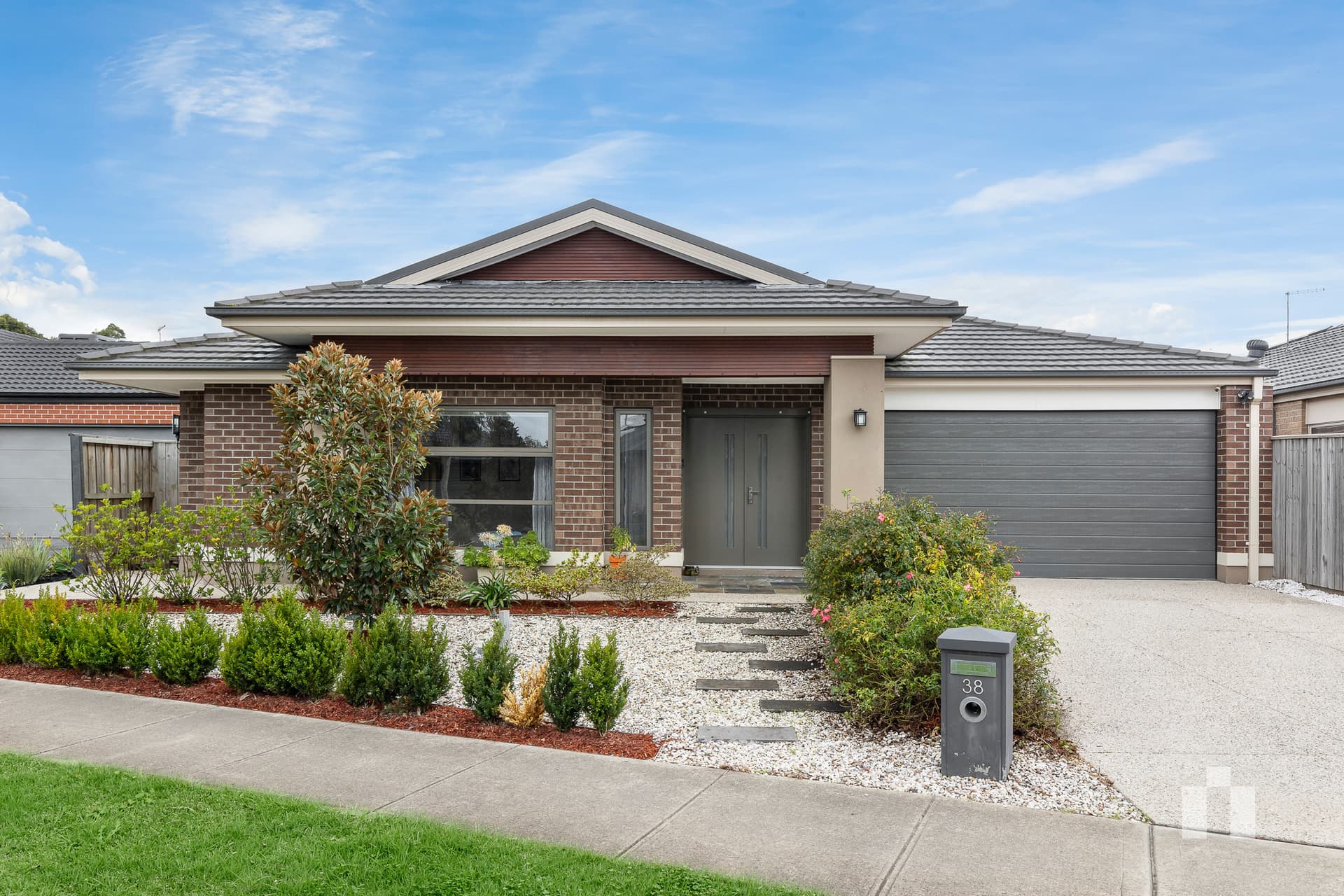 38 Hehr Street, Doreen - Thumbnail 2