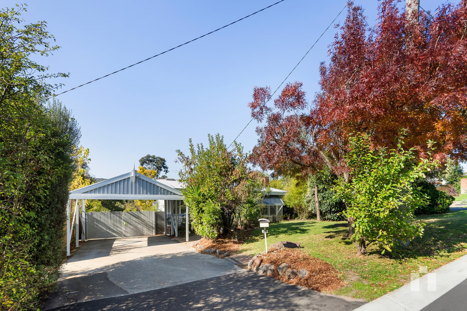 11 Reynolds Road, Wattle Glen - Thumbnail 3