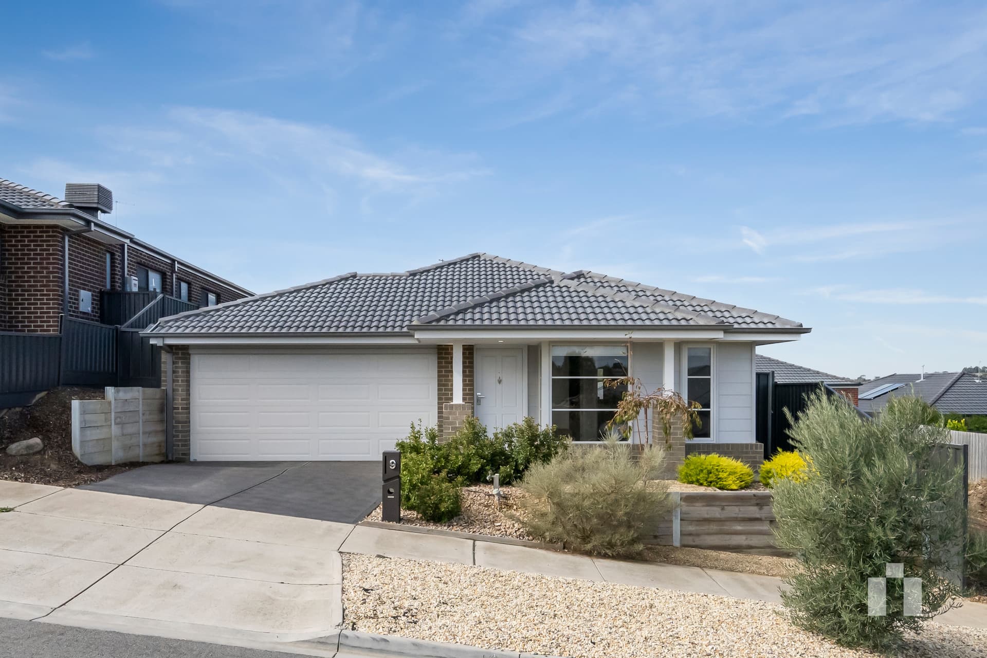 9 Lowe Drive, Doreen - Thumbnail 2