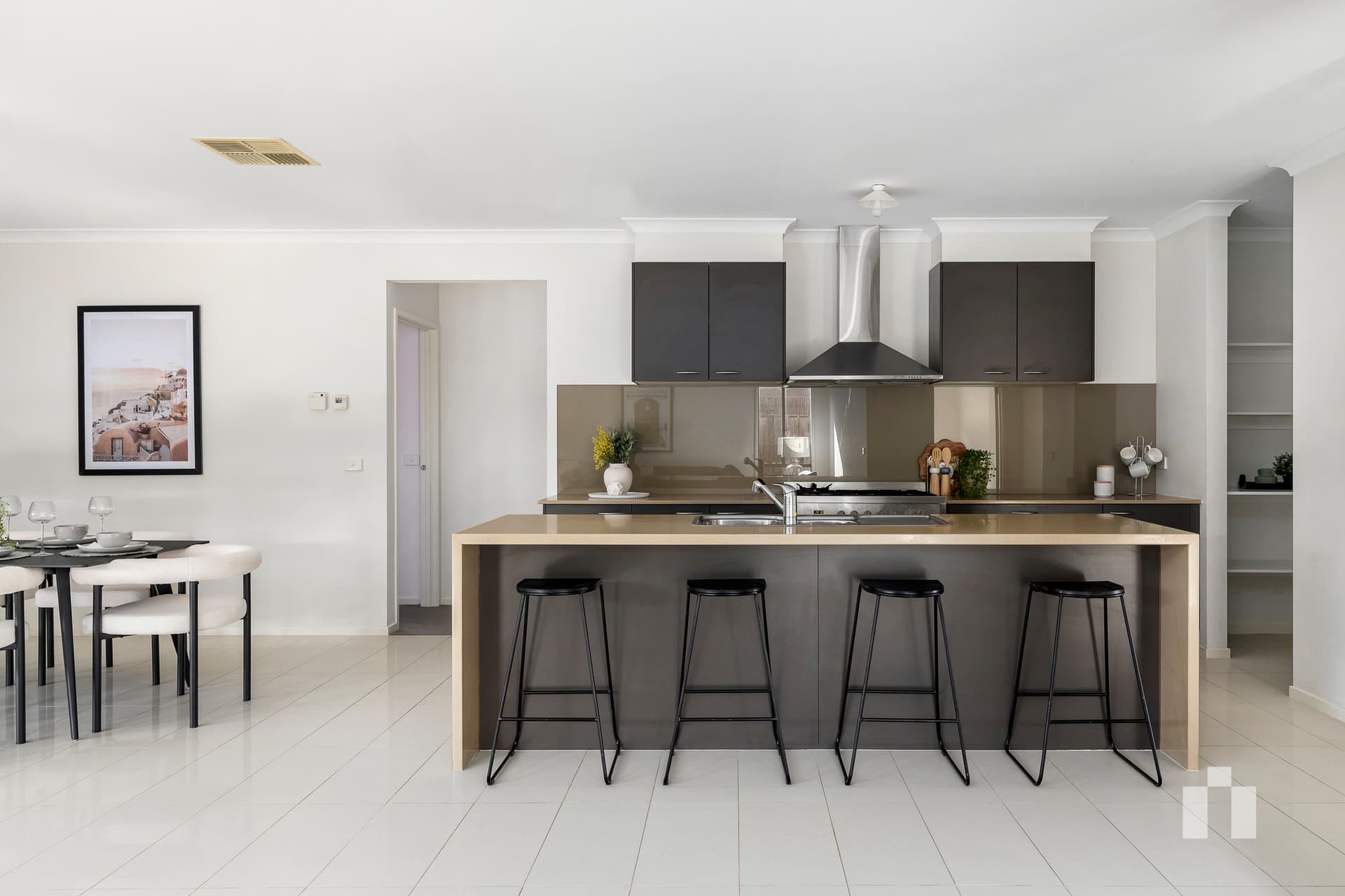 4 Persimmon Way, Doreen - Thumbnail 3