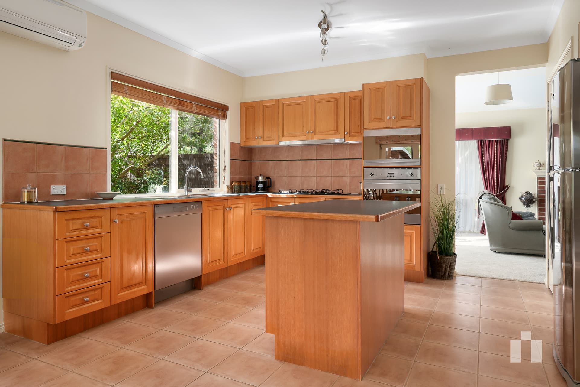 3 Tarawera Road, Doreen - Thumbnail 3