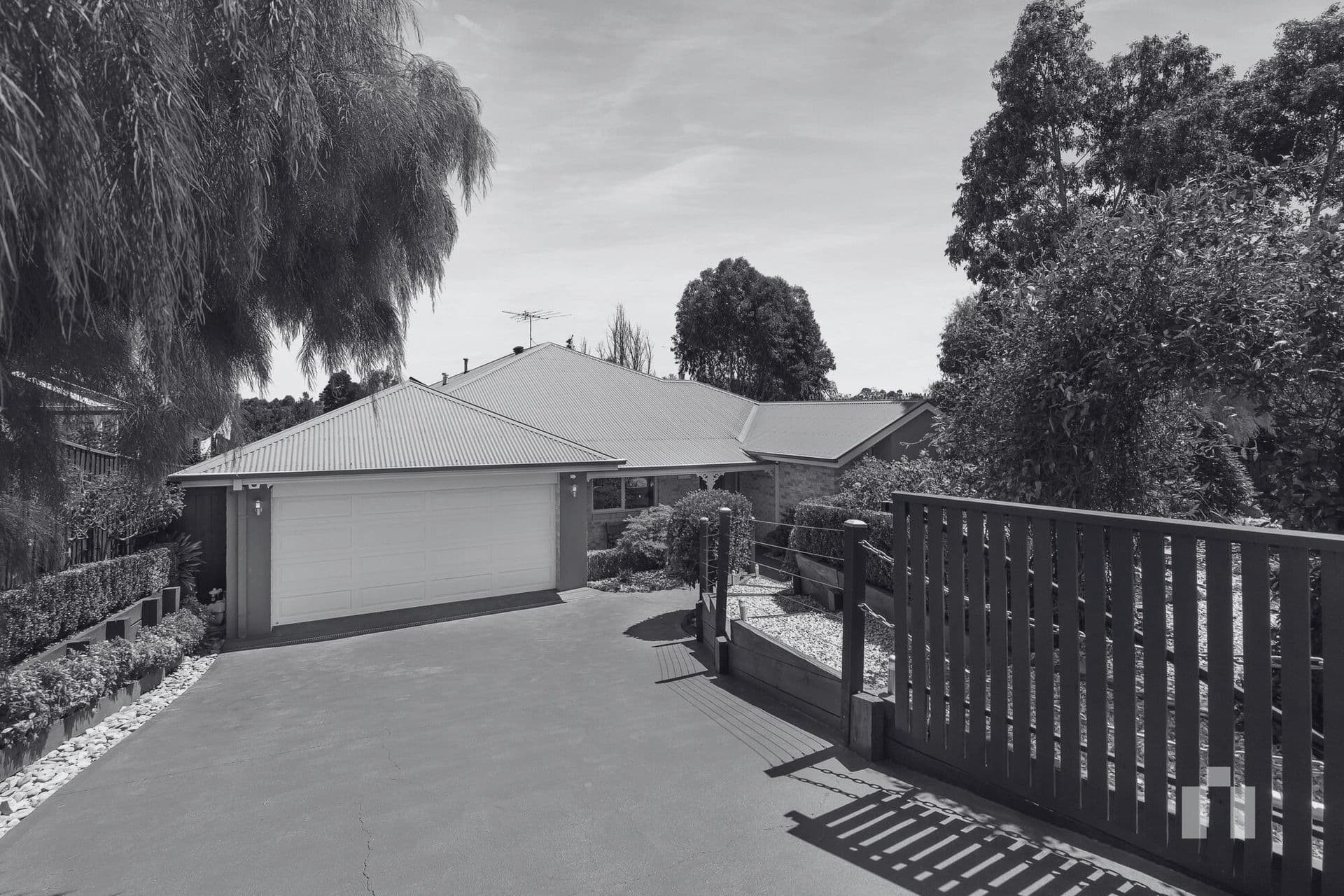 93 Brookwood Avenue, Doreen - Image 1