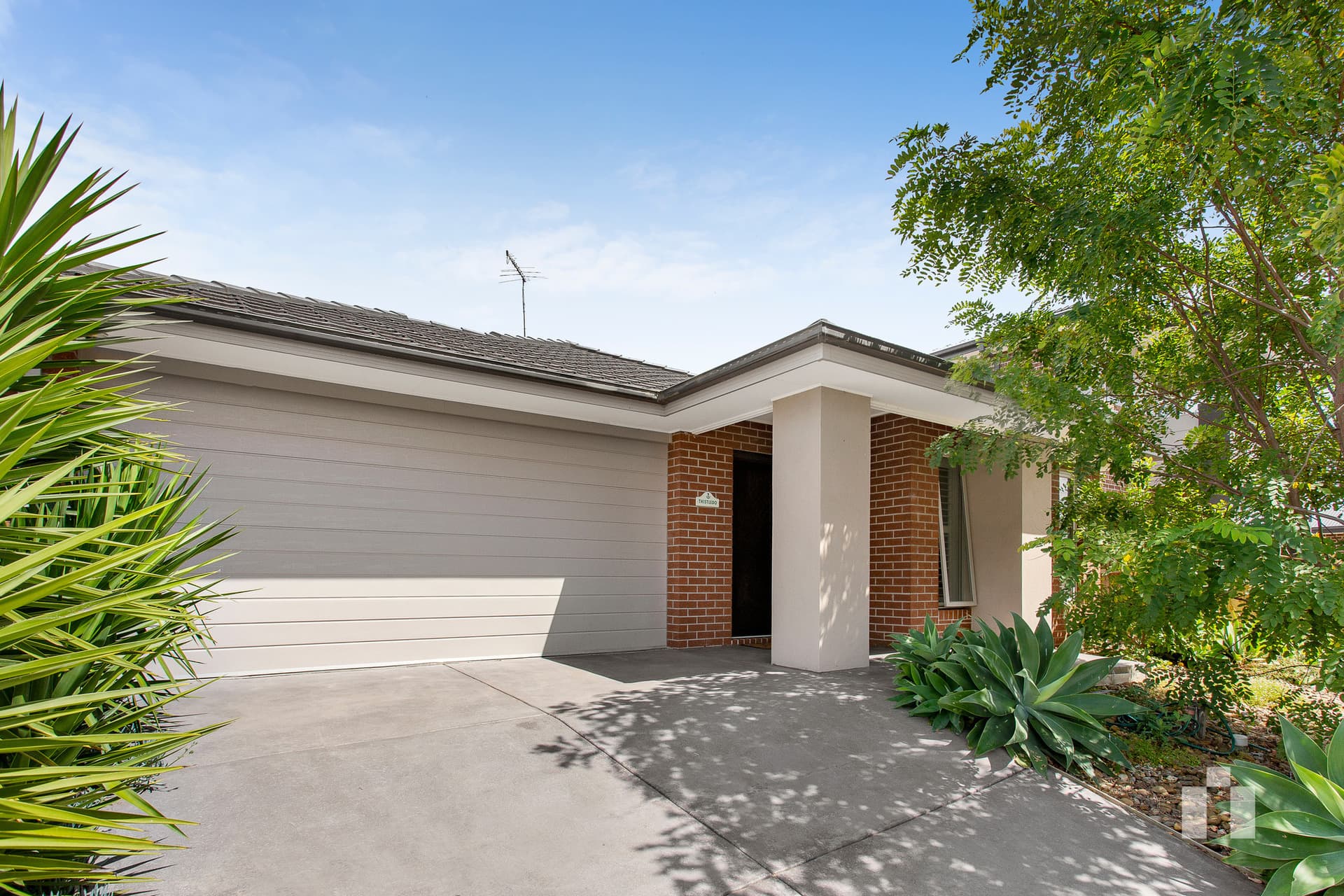 8 Emery Avenue, Doreen - Thumbnail 2
