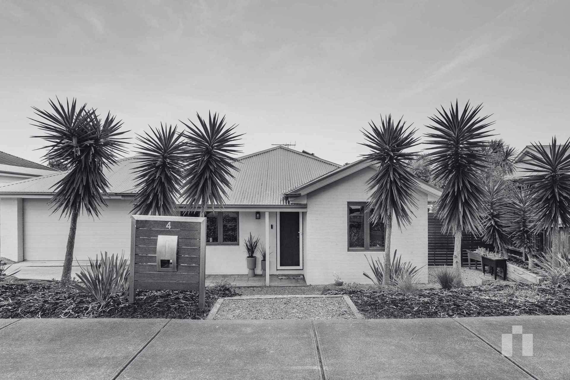 4 Rothacker Rise, Doreen - Image 1