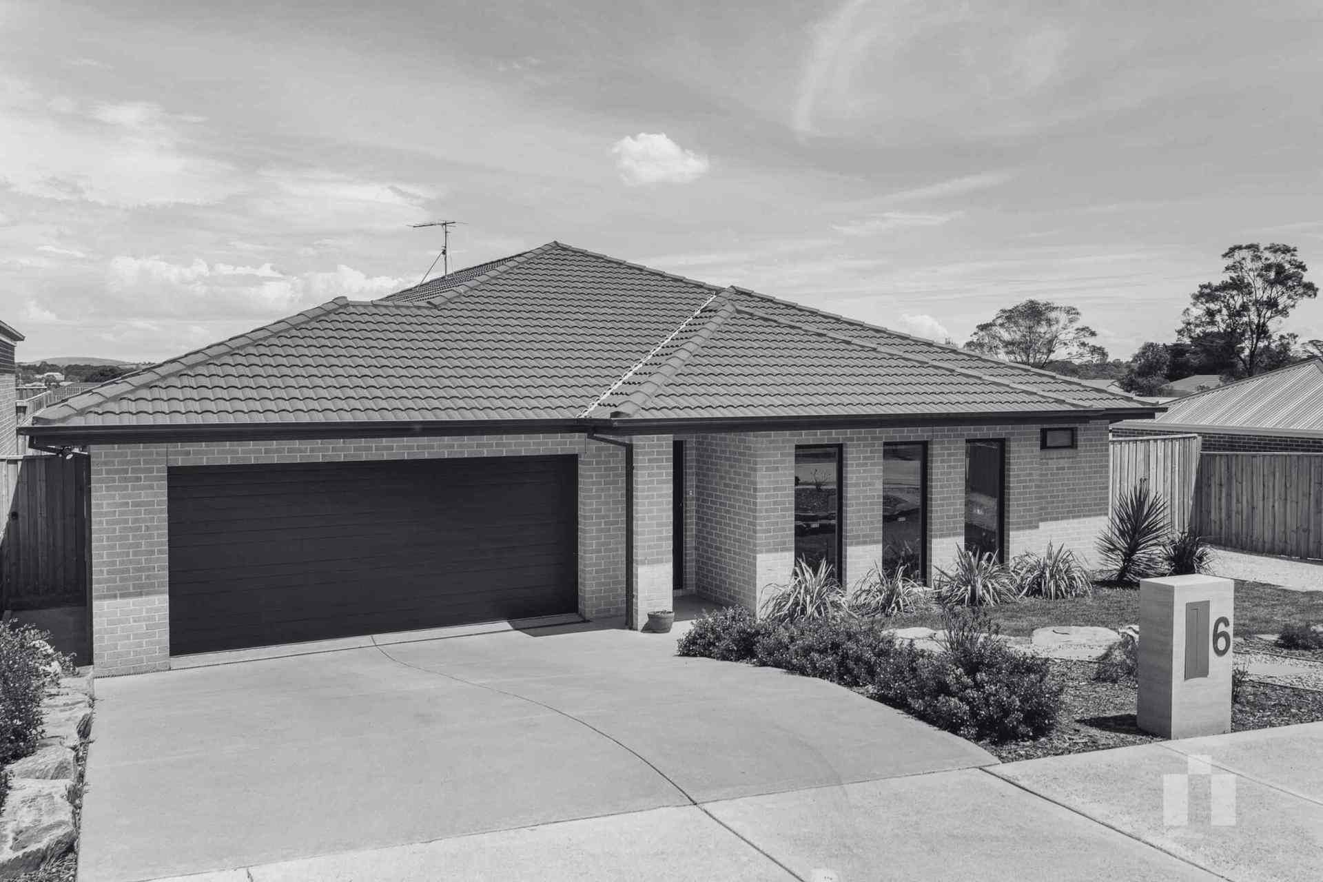 6 Skink Retreat, Kilmore - Image 1
