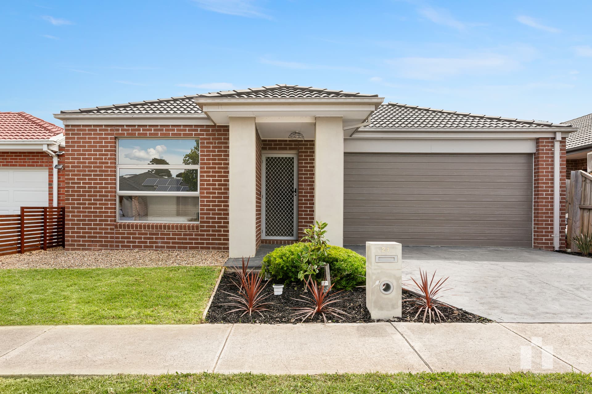 21 Spectacular Avenue, Doreen - Thumbnail 2