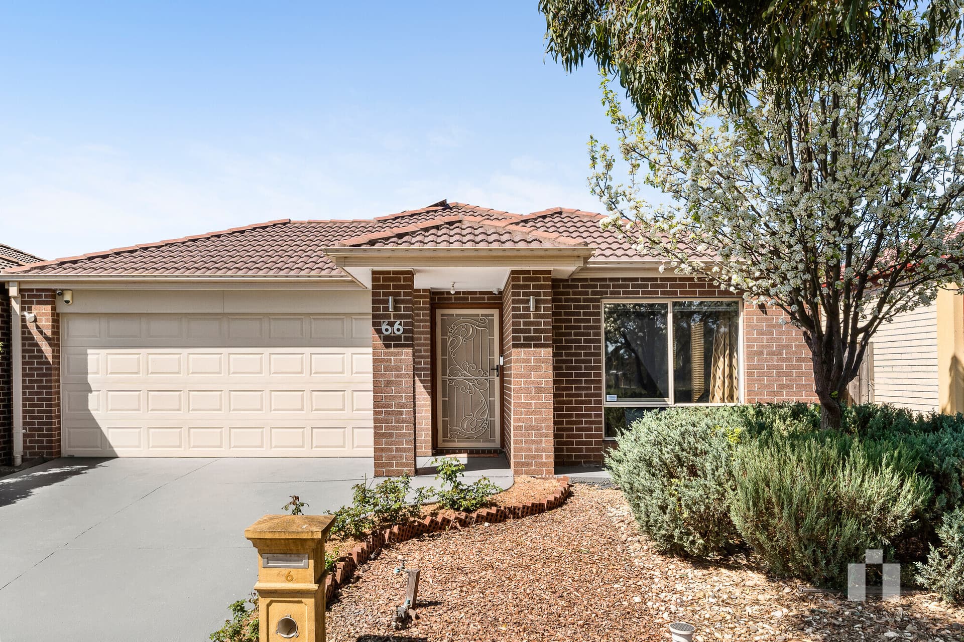 66 Towerhill Avenue, Doreen - Thumbnail 2
