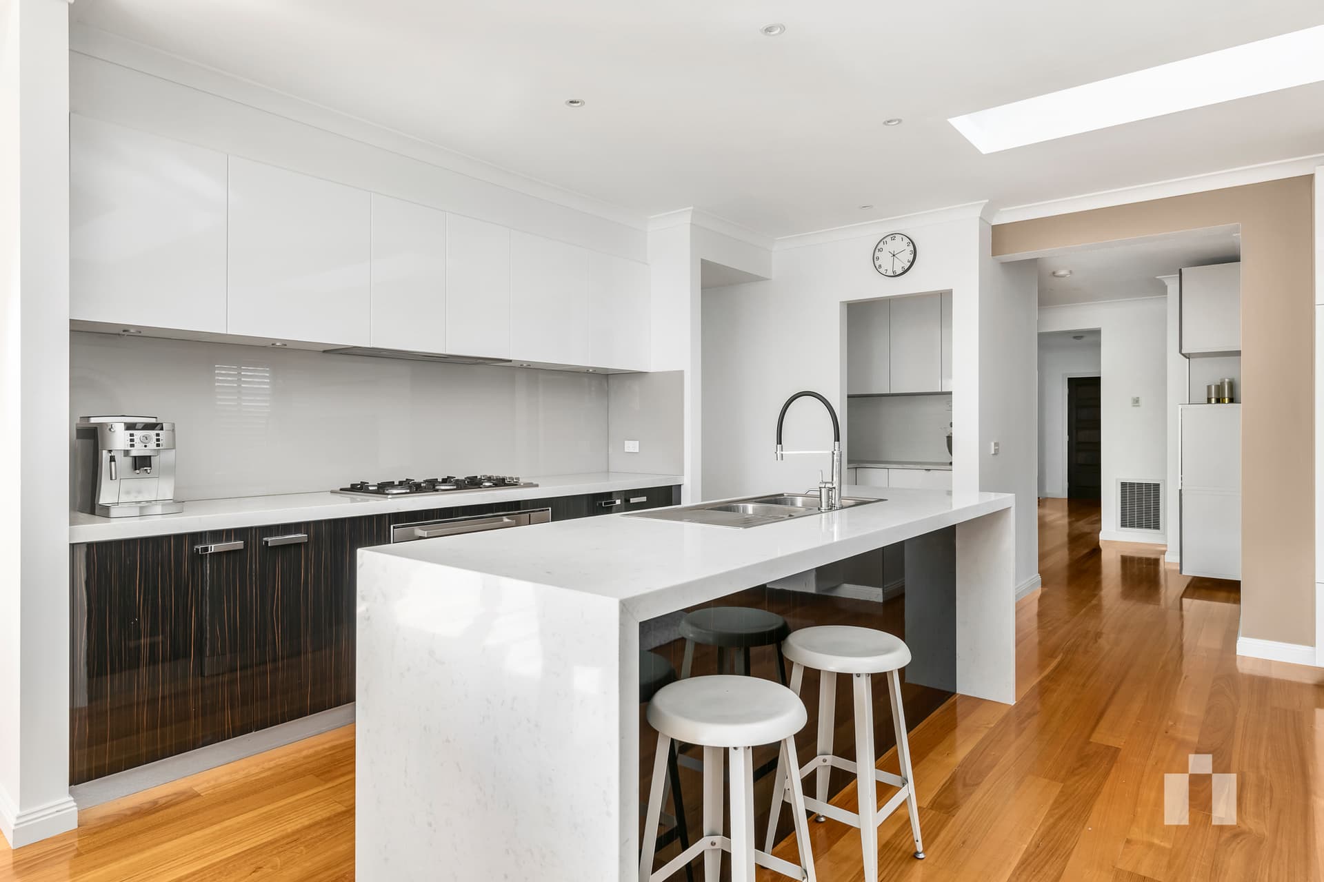 10 Dunraven Crescent, Doreen - Thumbnail 5