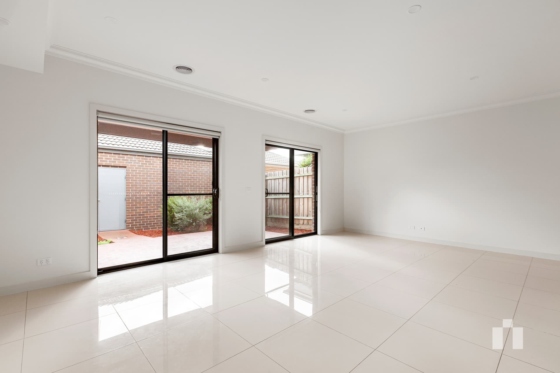 84 Gorge Road, South Morang - Thumbnail 5