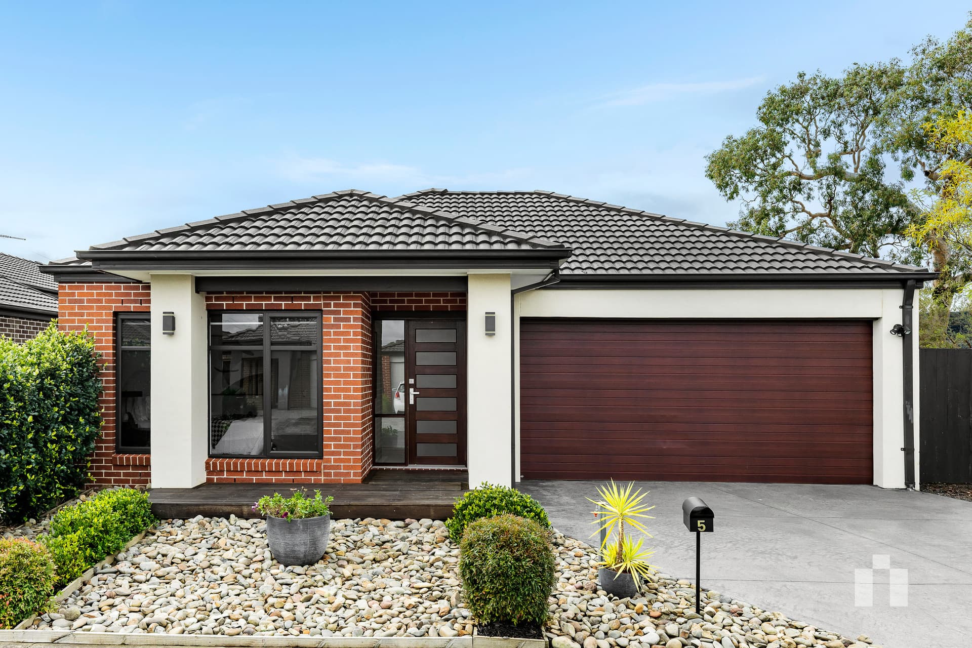5 Travertine Crescent, Doreen - Thumbnail 2