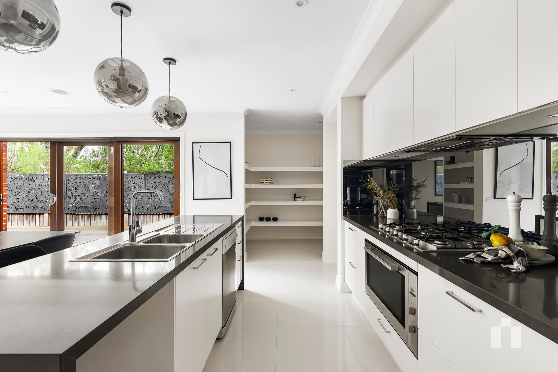 5 Travertine Crescent, Doreen - Thumbnail 3