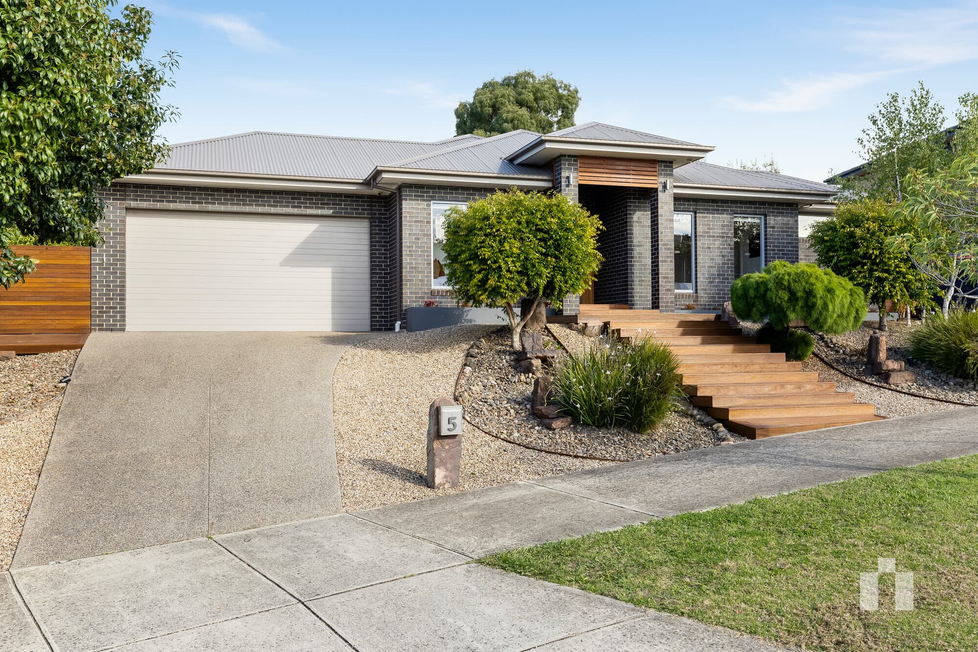 5 Midland Road, Doreen - Thumbnail 2