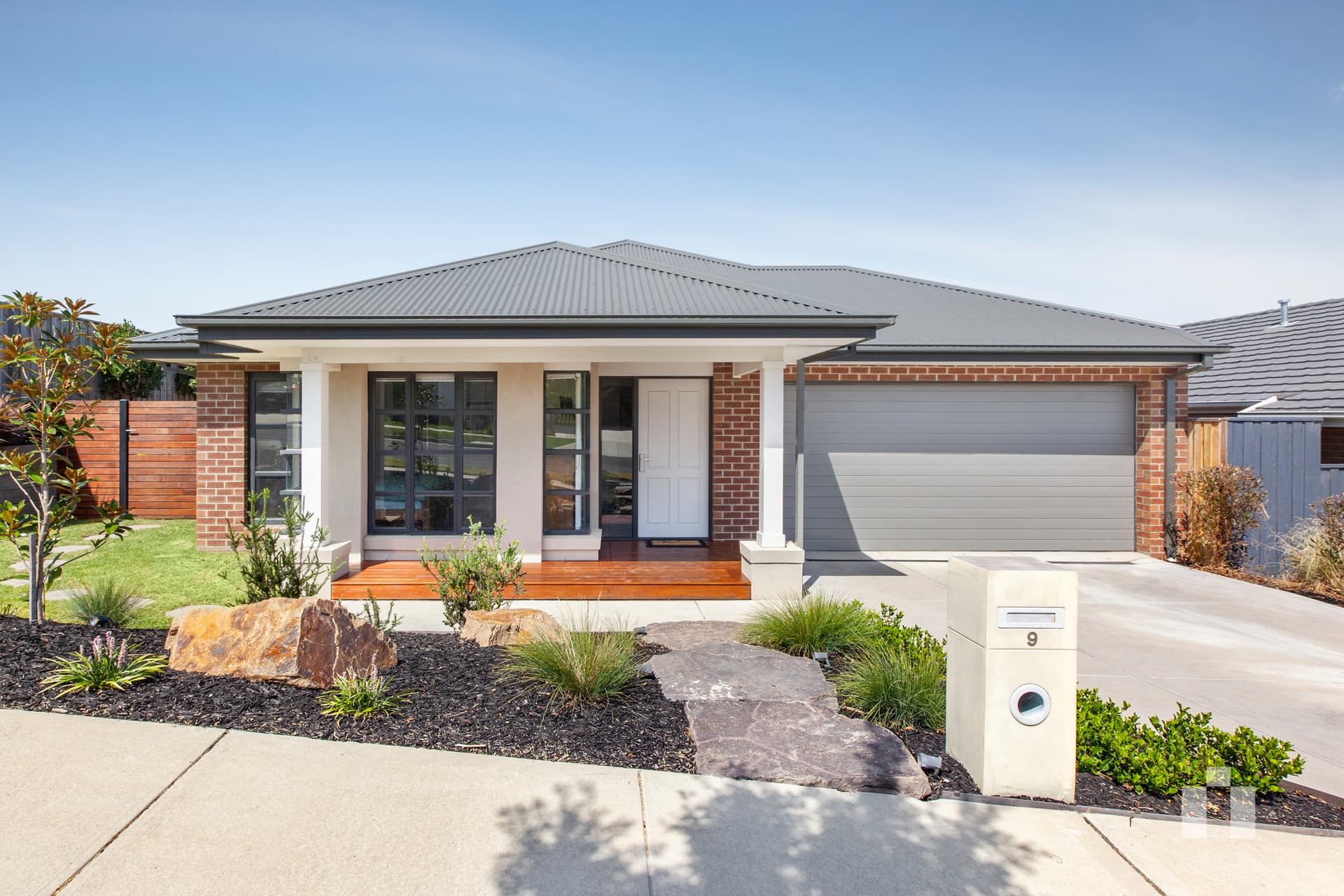 9 Guyra Way, Doreen - Thumbnail 2