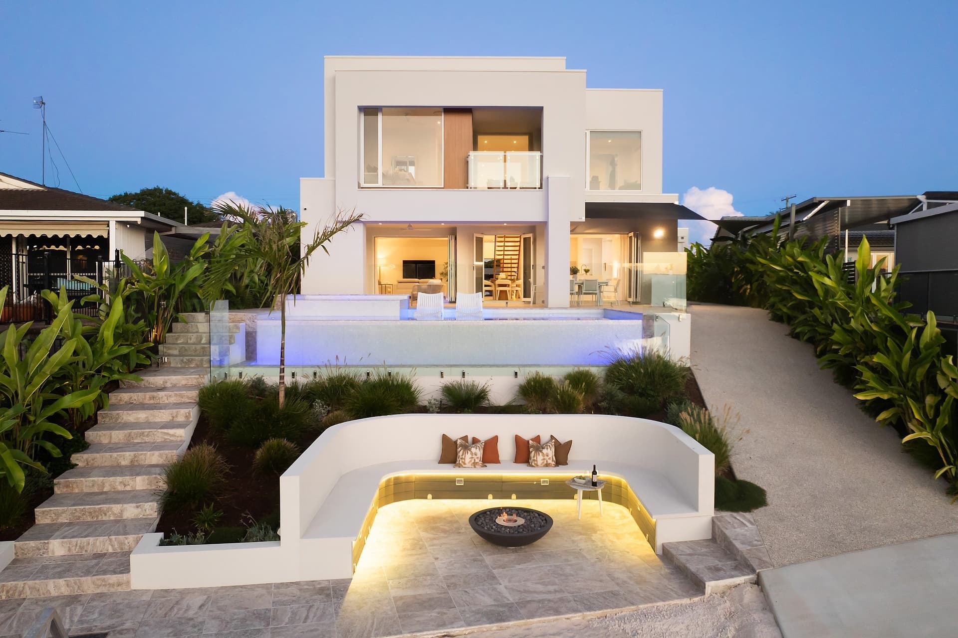 7 Fiesta Avenue, Isle Of Capri, QLD, 4217, Isle Of Capri - Image 1