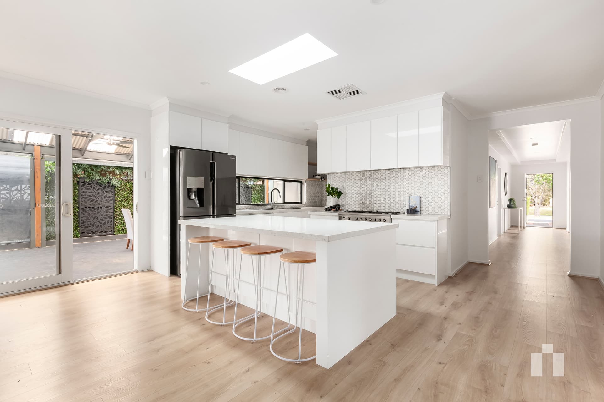 19 Red Angus Crescent, Doreen - Thumbnail 5