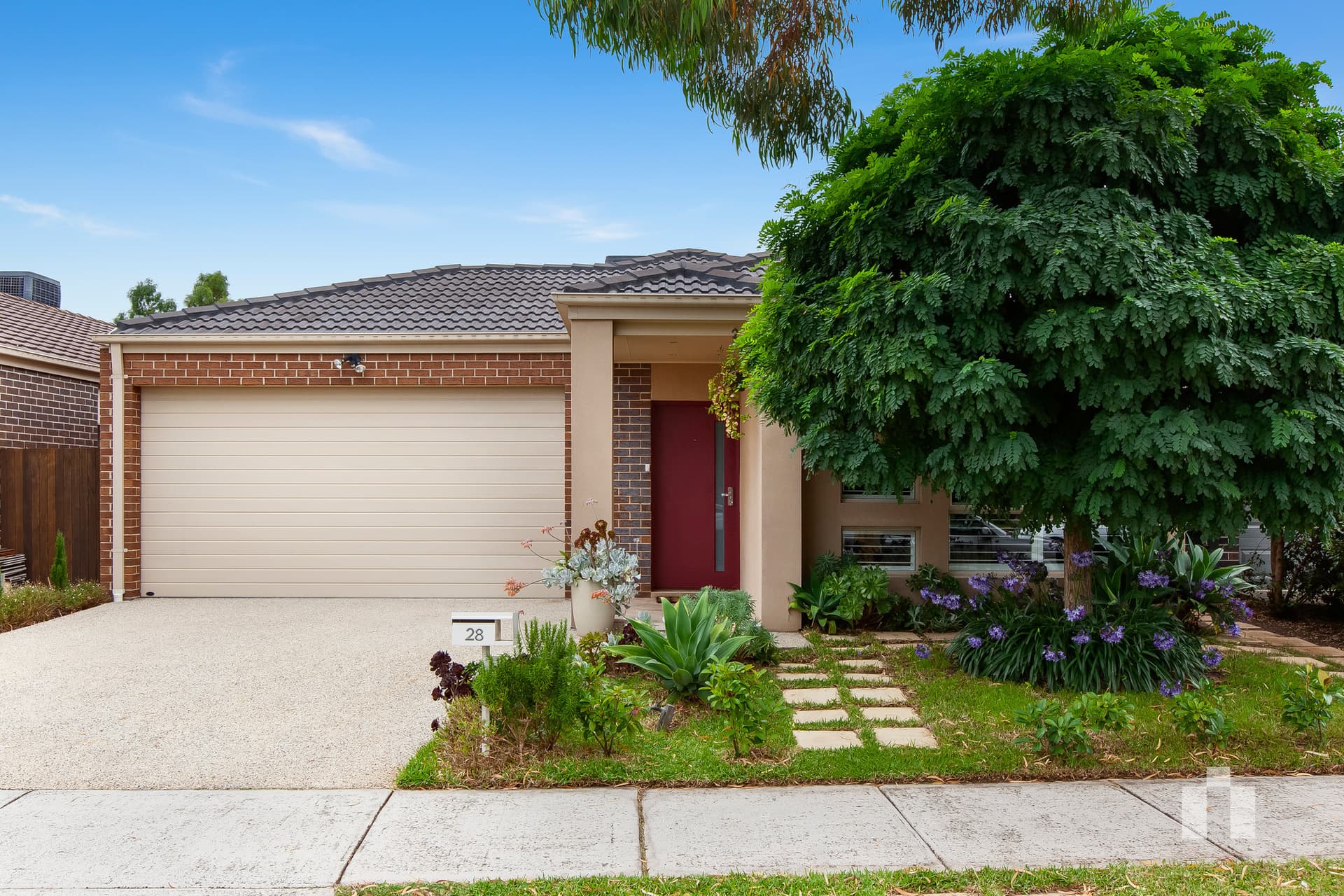 28 Barmah Drive, South Morang - Thumbnail 2
