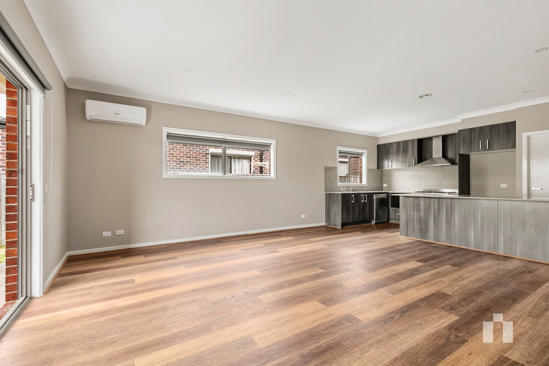 81 Ellscott Boulevard, Mickleham - Thumbnail 4
