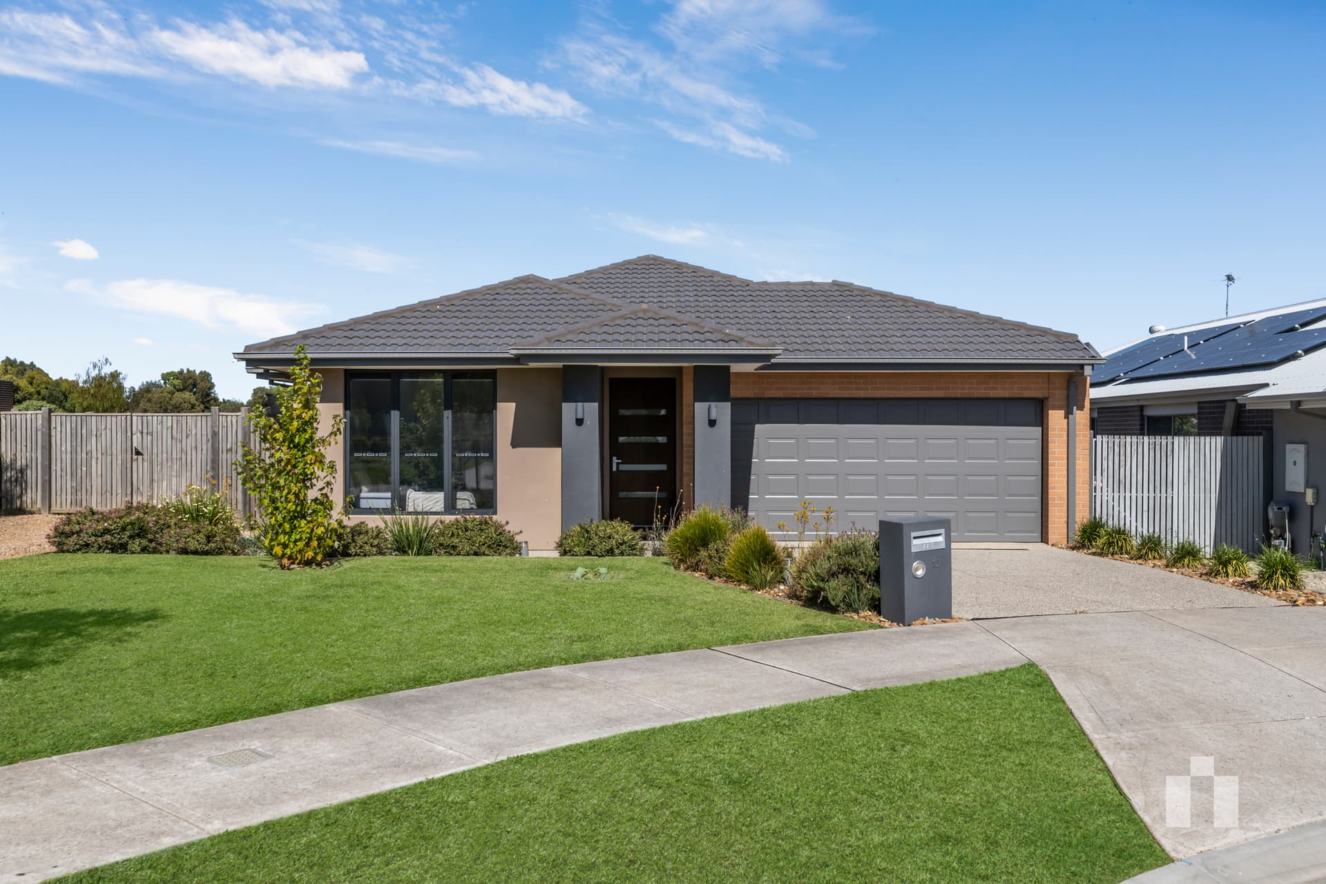 12 Hillcrest Road, Beveridge - Thumbnail 2