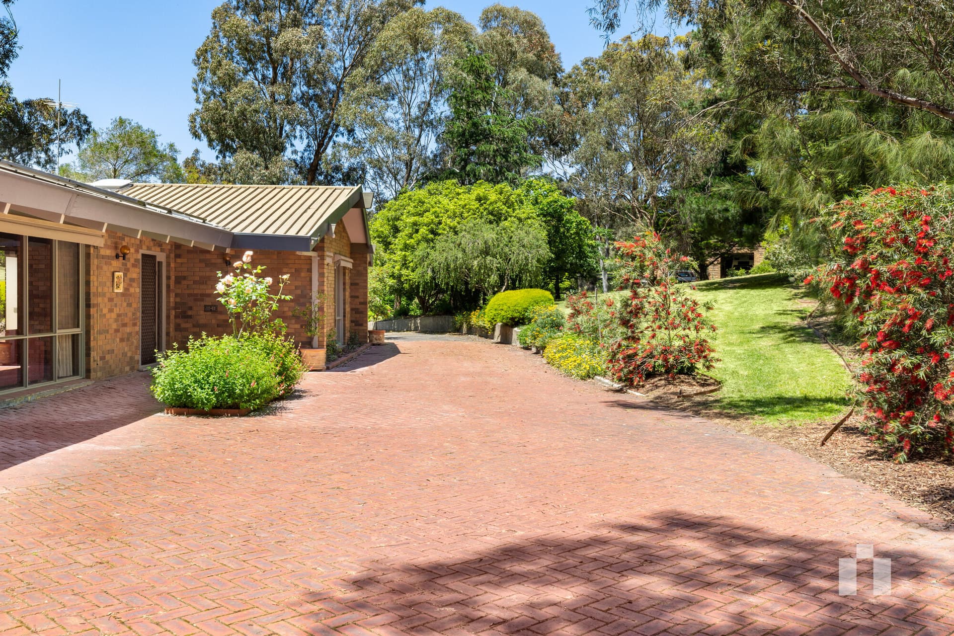 935 Arthurs Creek Road, Arthurs Creek - Thumbnail 3