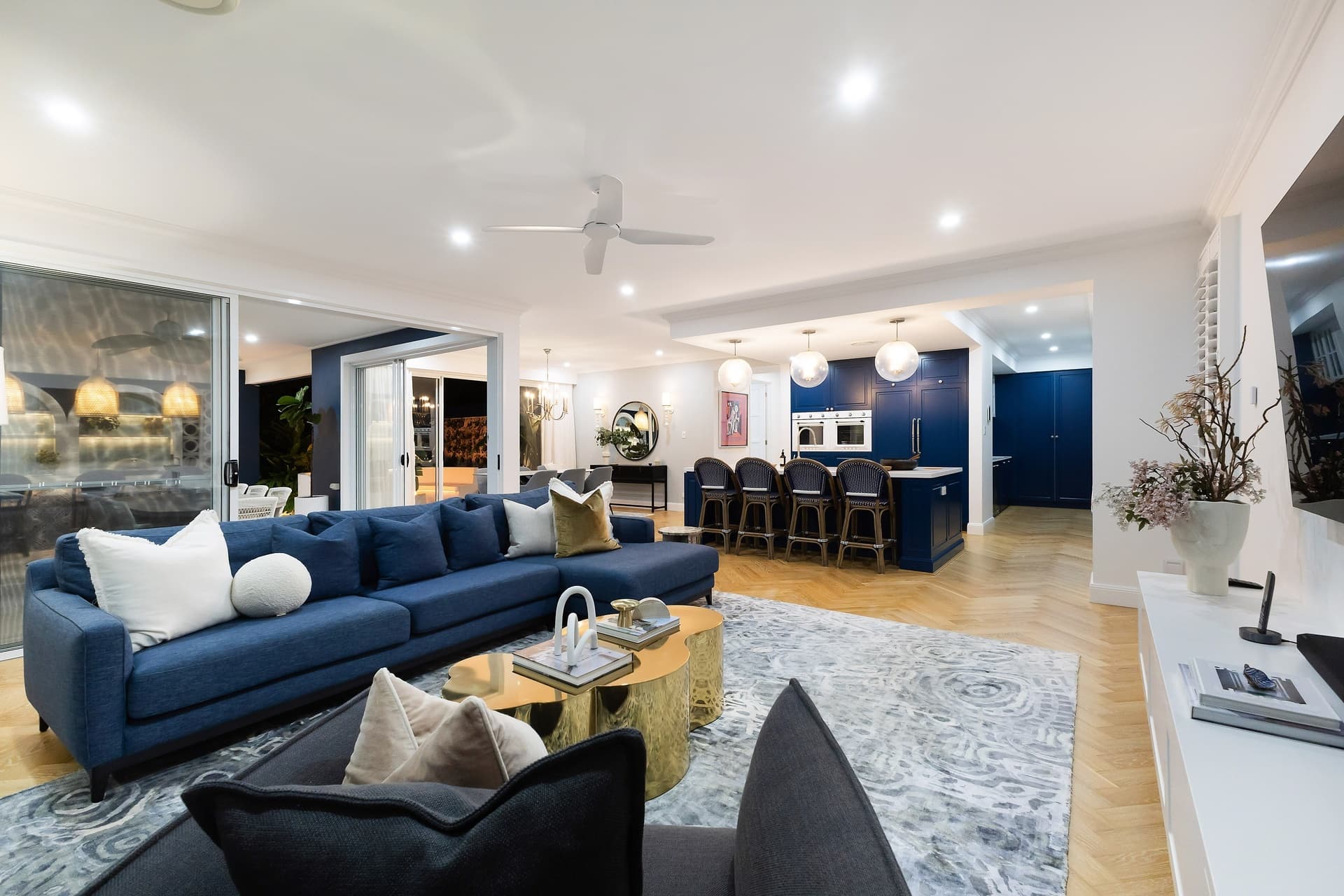 8 Rannock Avenue, Benowa Waters, QLD, 4217, Benowa - Thumbnail 7