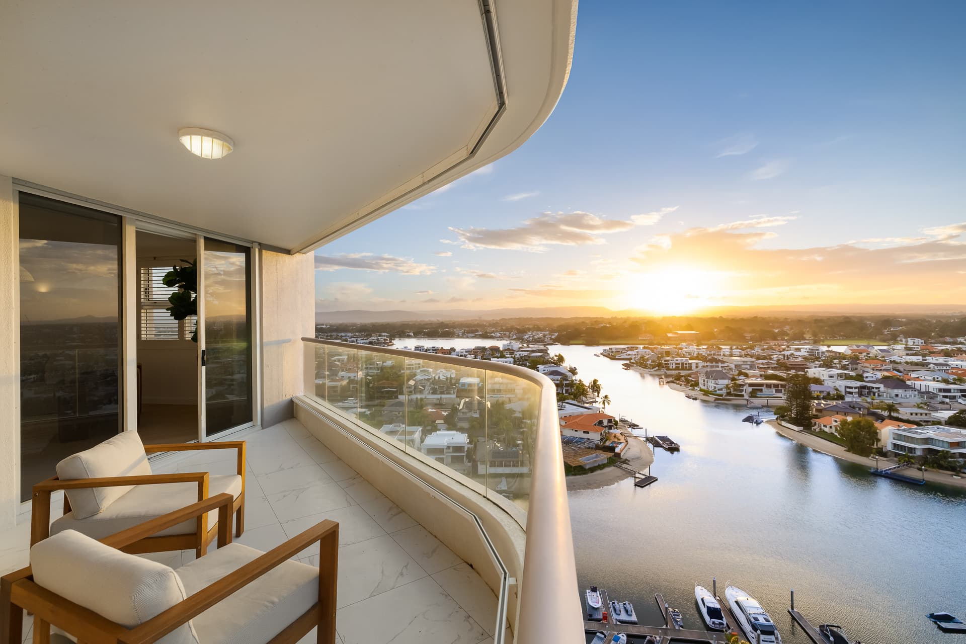 92/12 Commodore Drive, Paradise Waters, QLD, 4217, Surfers Paradise - Thumbnail 2