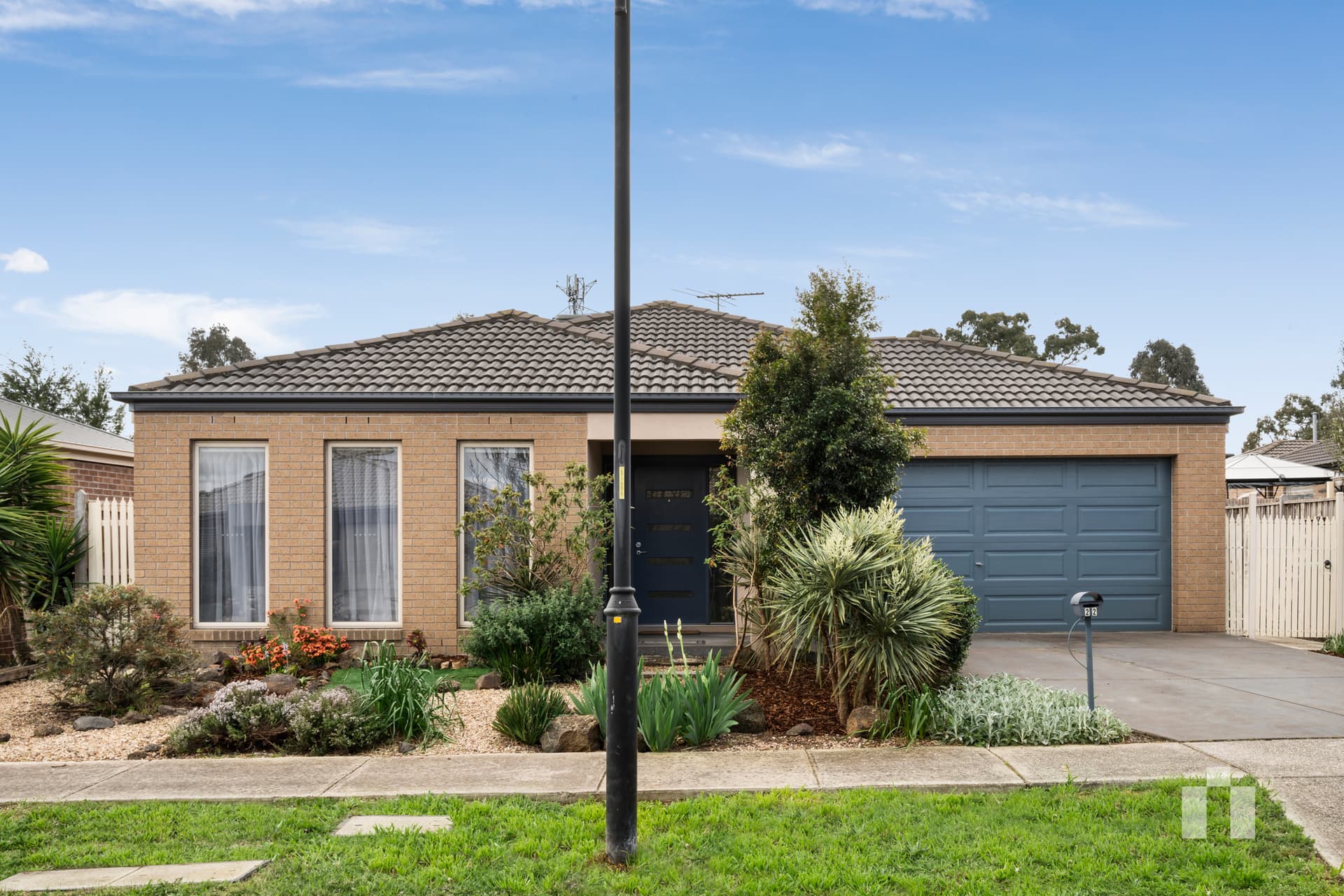 22 Masked Owl Road, South Morang - Thumbnail 2