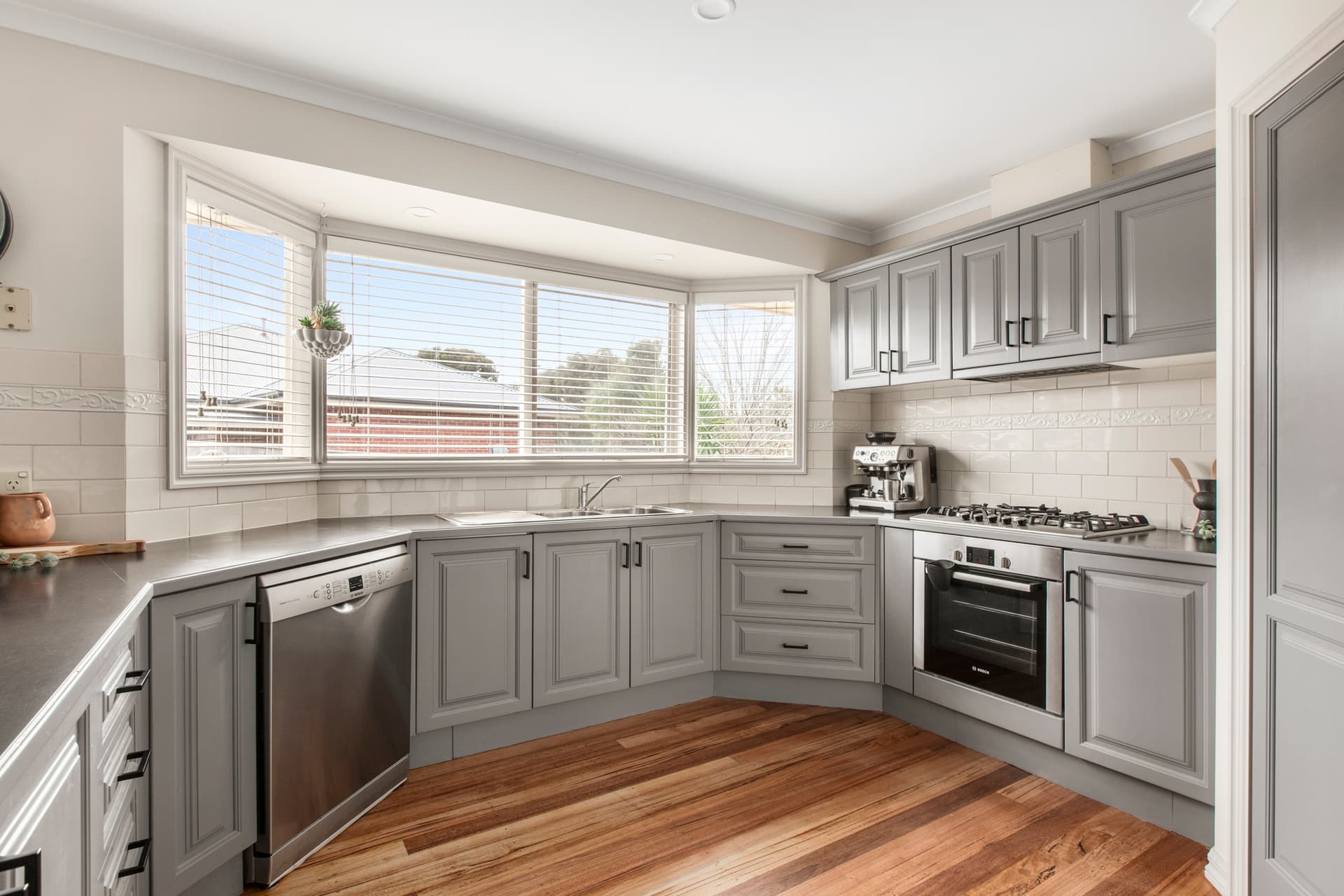 51 Rothacker Rise, Doreen - Thumbnail 4