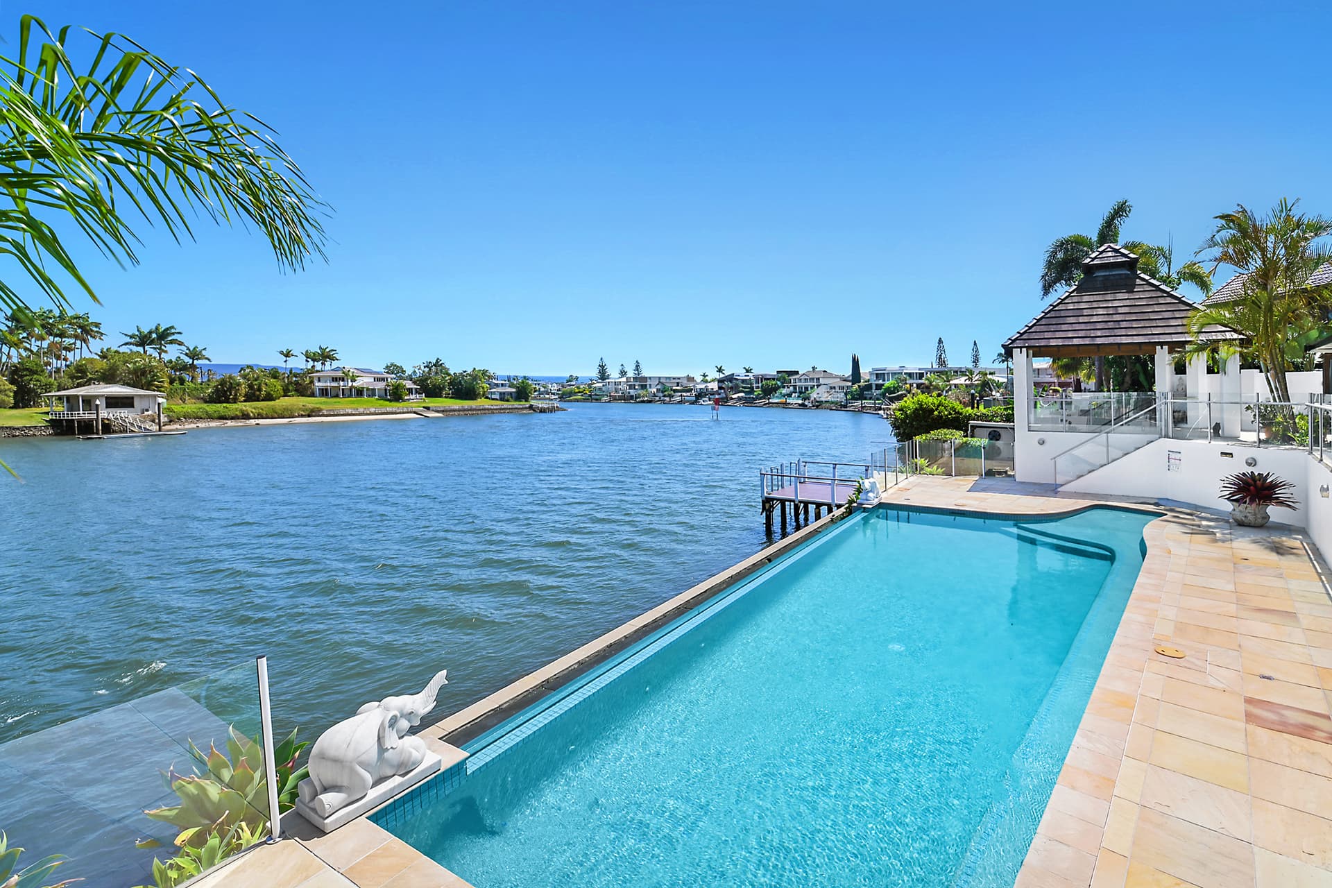 14 Kerry Court, Sorrento, QLD, 4217, Sorrento - Thumbnail 2