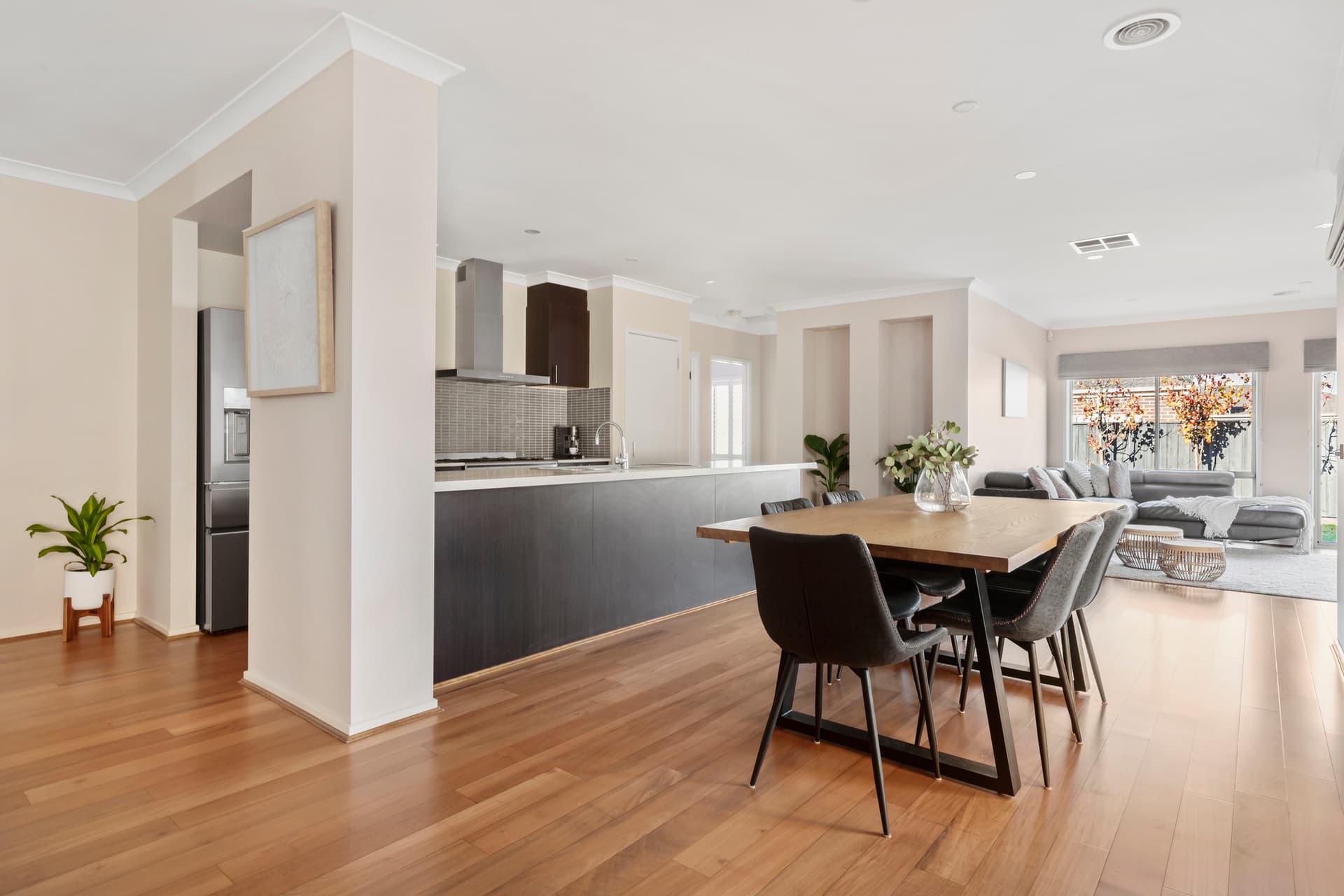 55 Vantage Point Boulevard, Doreen - Thumbnail 3