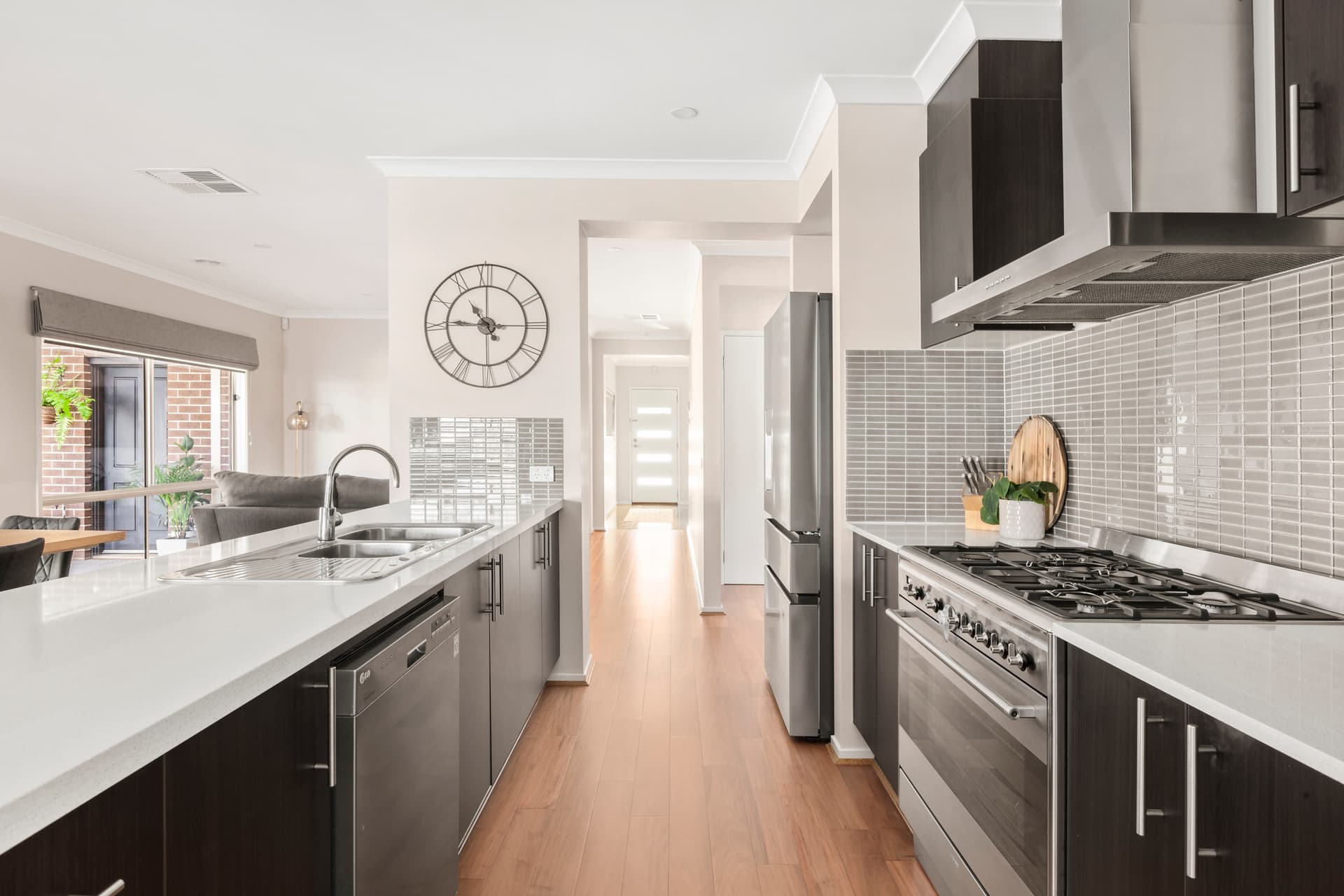 55 Vantage Point Boulevard, Doreen - Thumbnail 4